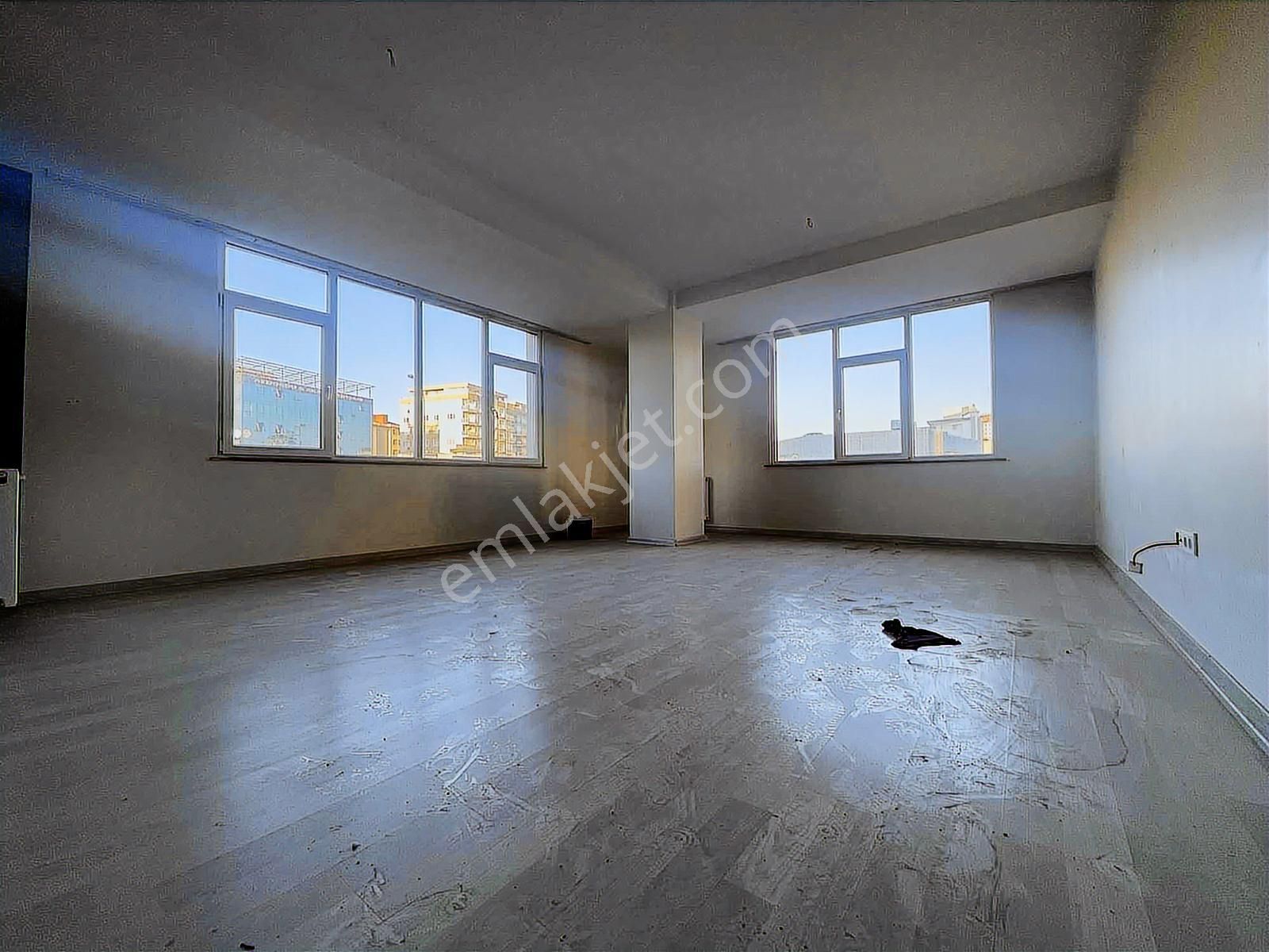 Çekmeköy Sosyal Donatılı Site İçi 3+1 Boş Satılık Daire - Görsel 10