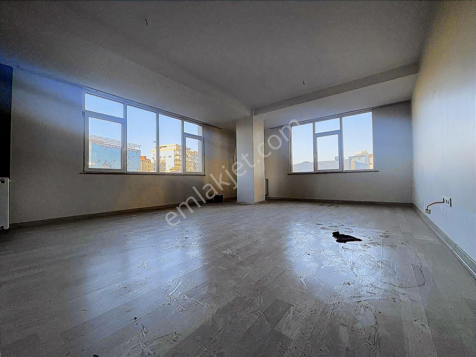 Çekmeköy Sosyal Donatılı Site İçi 3+1 Boş Satılık Daire - Görsel 7