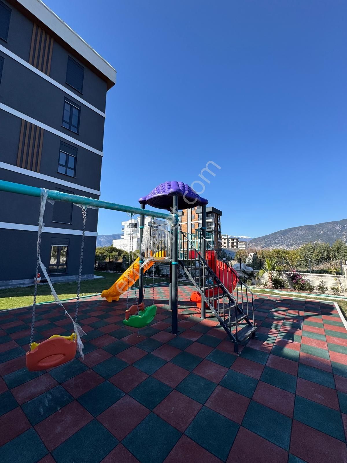 Denize Sıfır Konumda 4+1 Havuzlu Site İçi Lüks Daire - Görsel 7