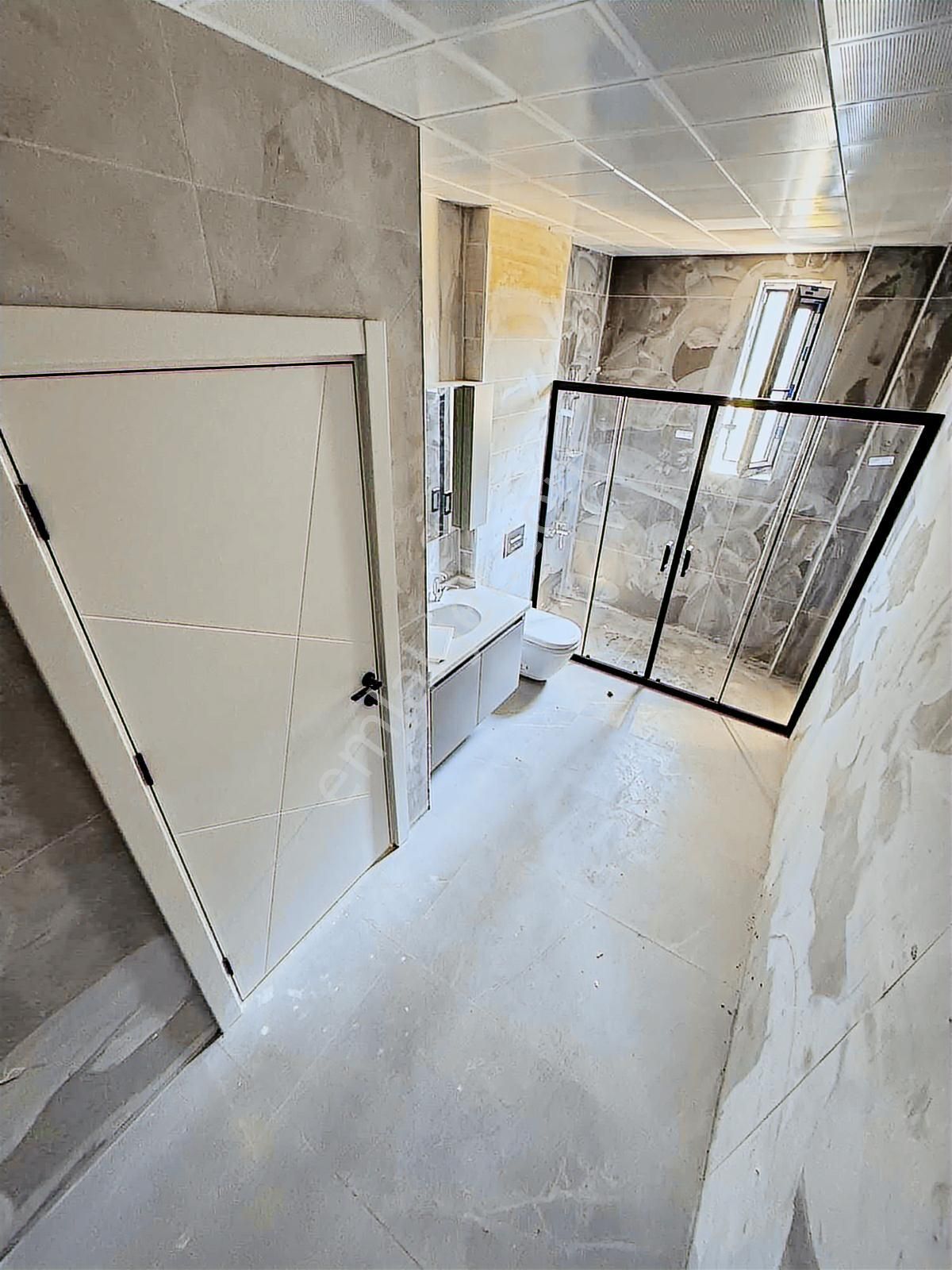 Denize Sıfır Konumda 4+1 Havuzlu Site İçi Lüks Daire - Görsel 25