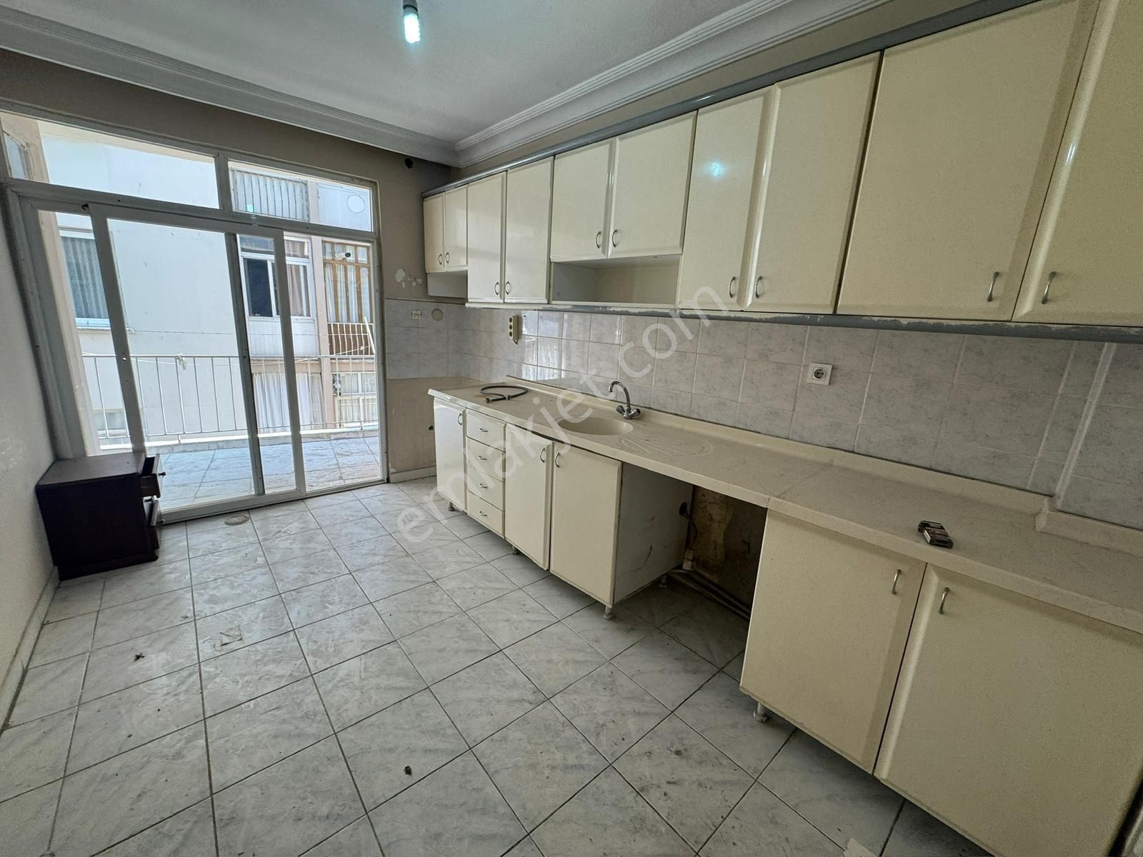 Yiğithan Dan Yenişehir De Merkezi Lokasyonda Satılık 3+1 Daire - Görsel 2