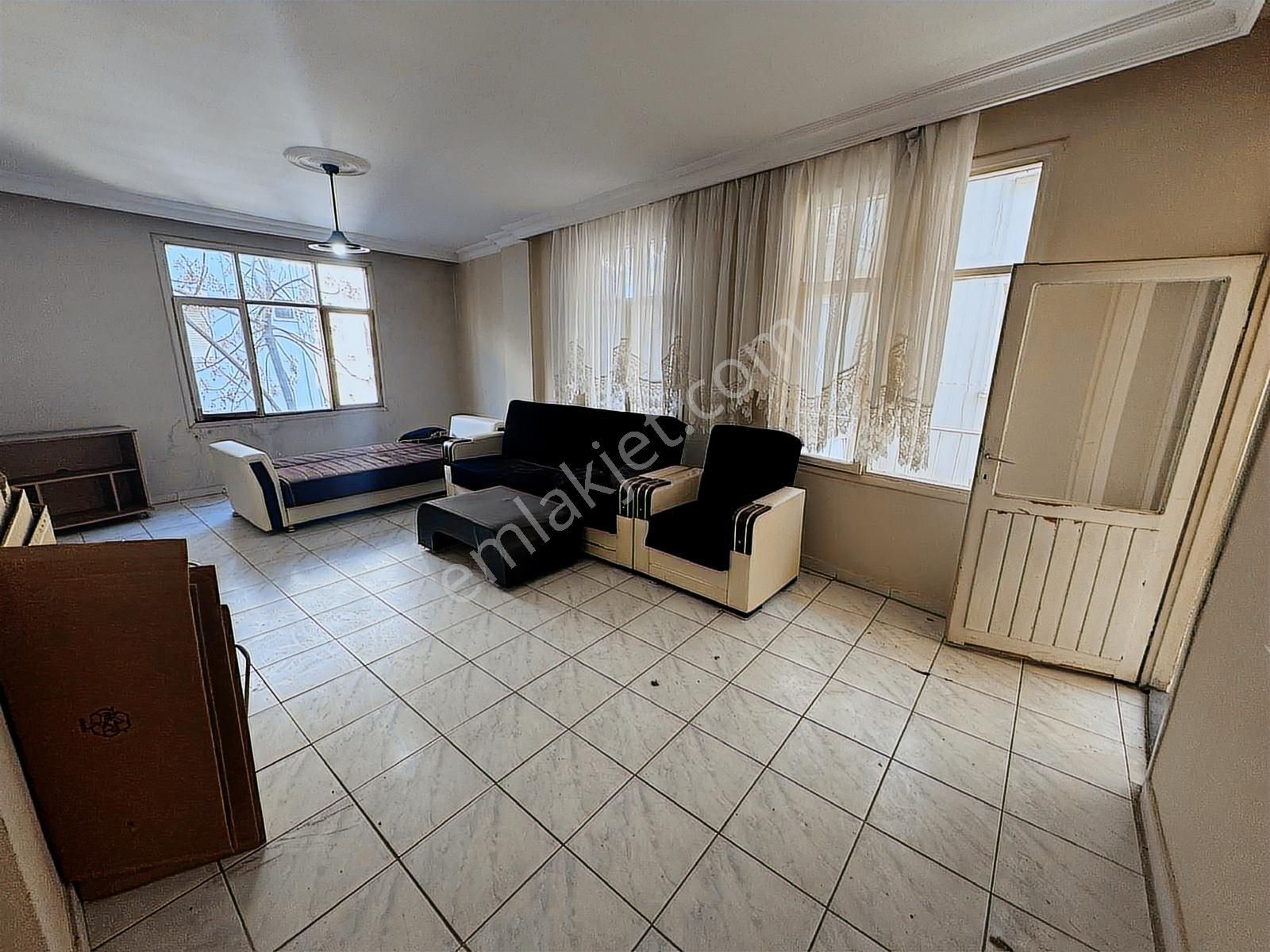 Yiğithan Dan Yenişehir De Merkezi Lokasyonda Satılık 3+1 Daire