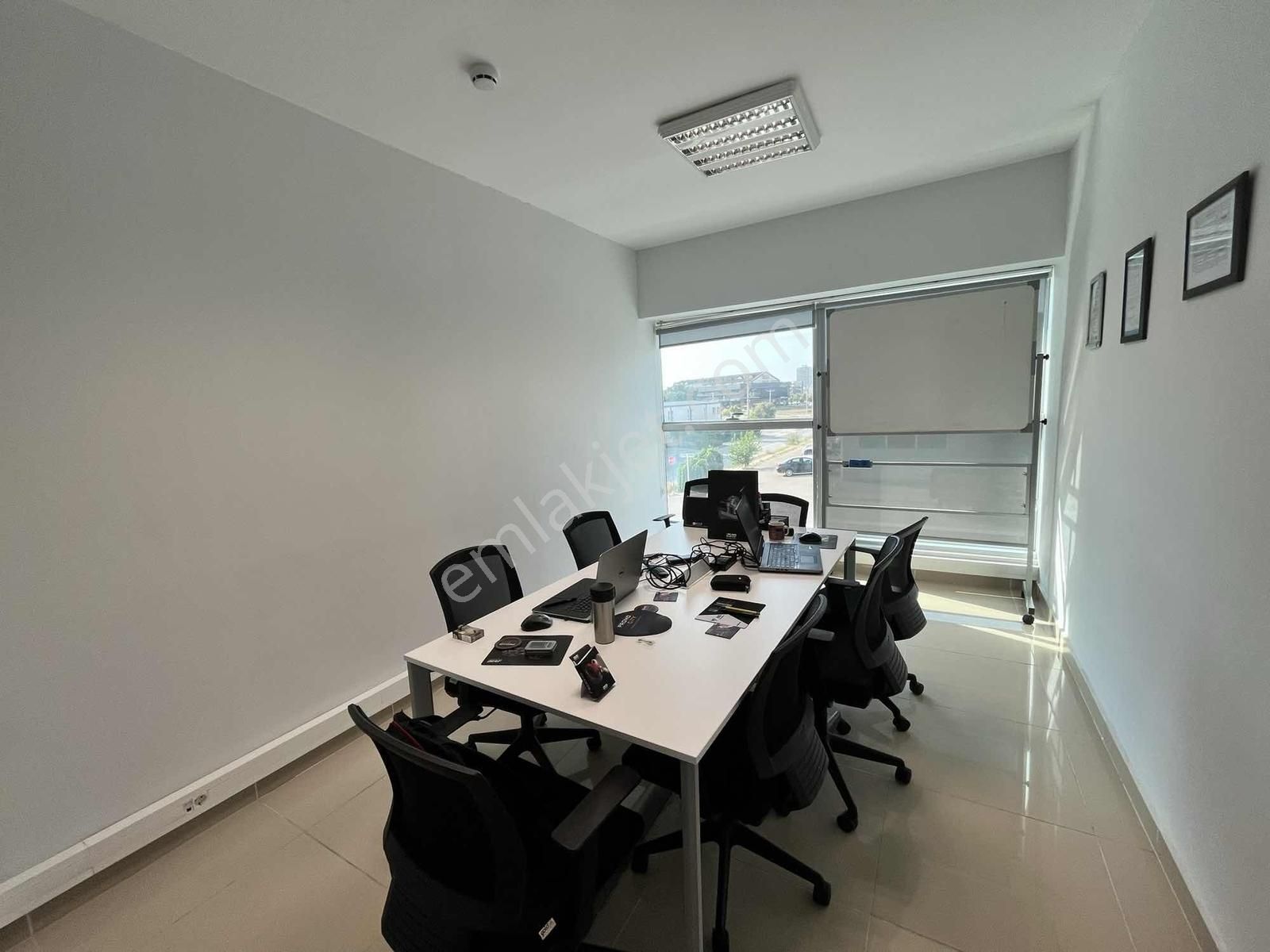 Niltim De 3 Kat Çift Cephe Kiralık İşyeri - Görsel 18