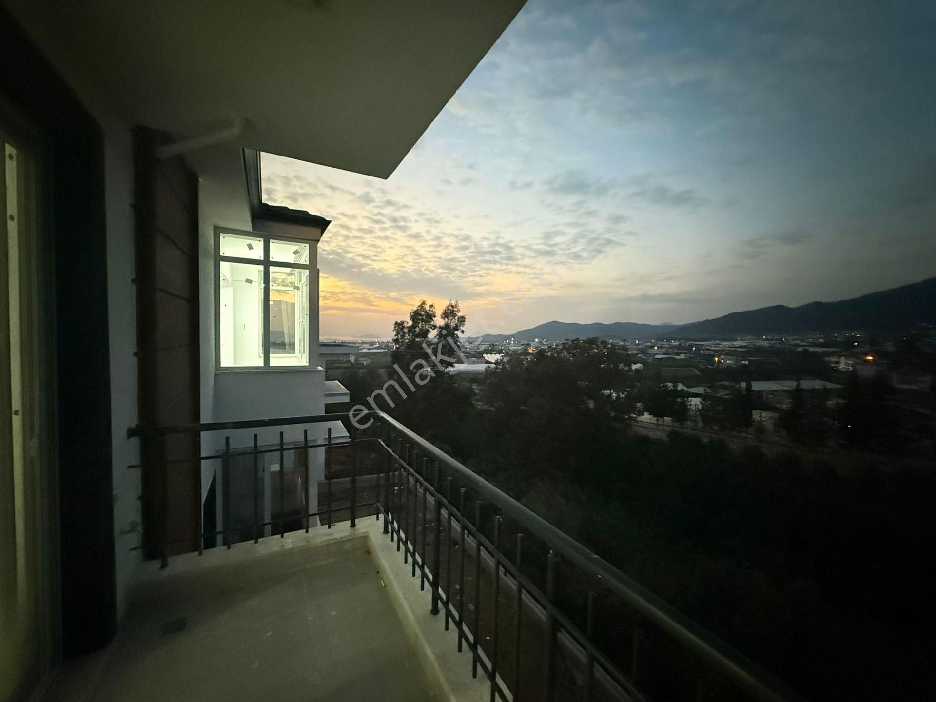 Goldhouse Dan Kiralık Karaçulhada Yeni Deniz Manzaralı 3+1 Dubleks - Görsel 6