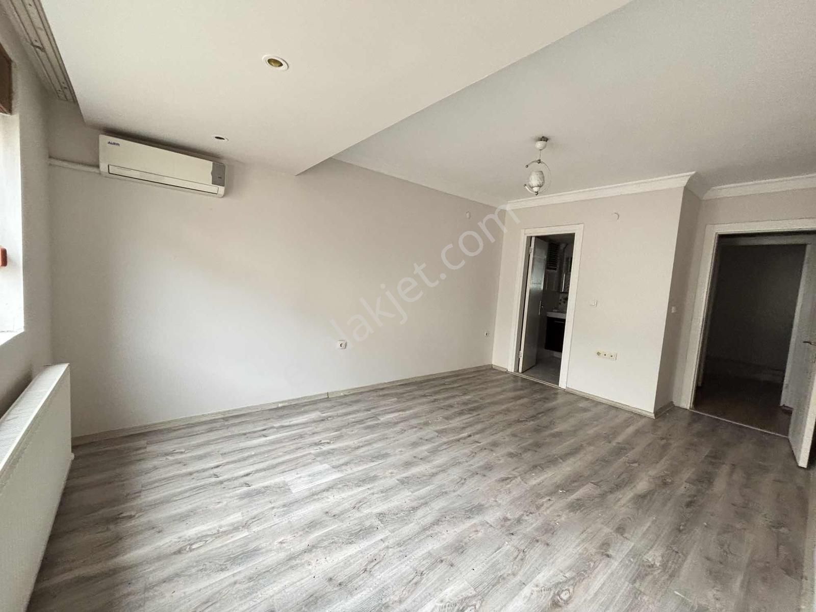 İzmir Çiğli Anadolu Caddesi Üzeri Satılık 3+1 Genç Daire Cb Ph - Görsel 2