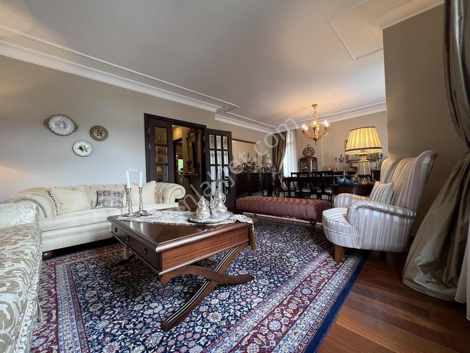 Çengelköy Ata-2 Sitesinde 320 M2 Masrafsız Köşe Konumlu Triplex - Görsel 11