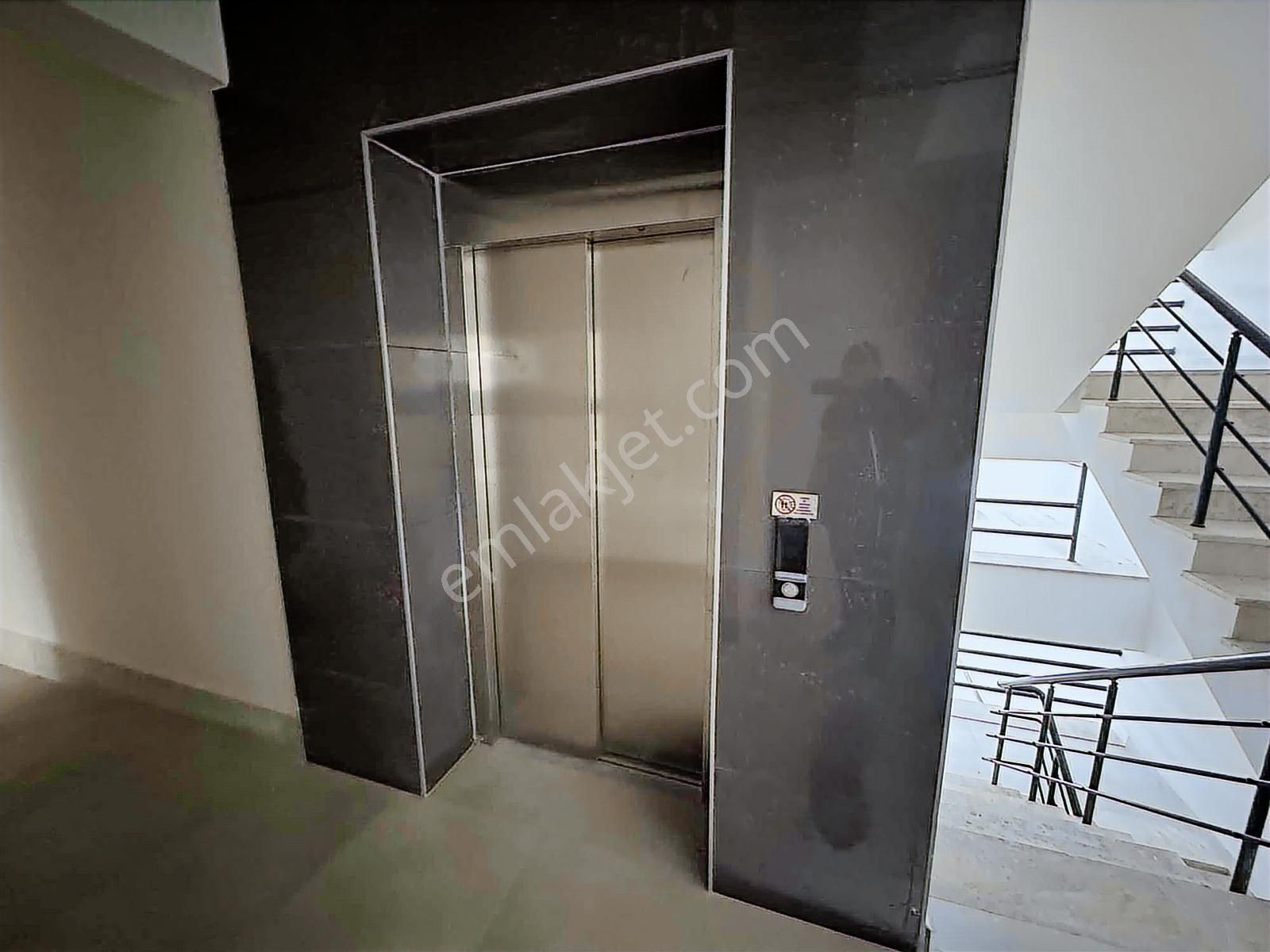 Sağlam Emlaktan Uydukent Selçukluda Satılık Lüks 3+1daire - Görsel 16