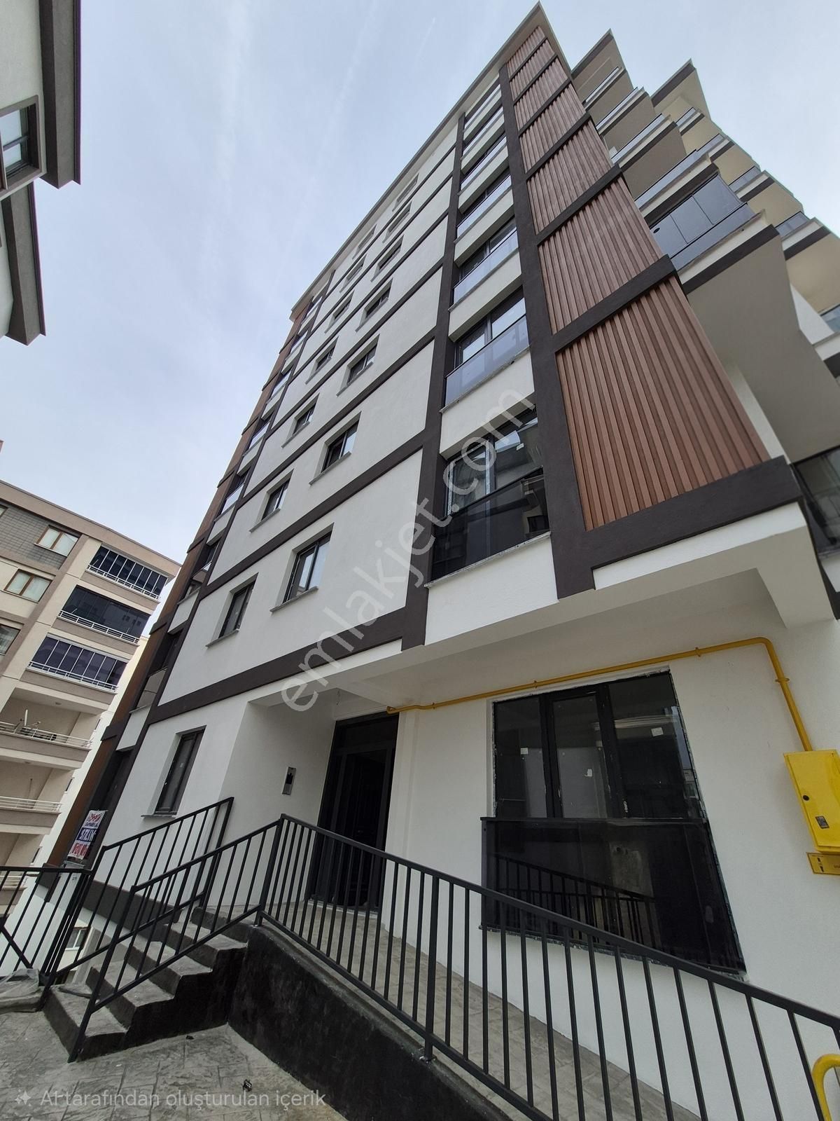 Yağmur Emlak'tan Atakum'da Merkezi Konumda Ara Kat Sıfır 1+1 - Görsel 5