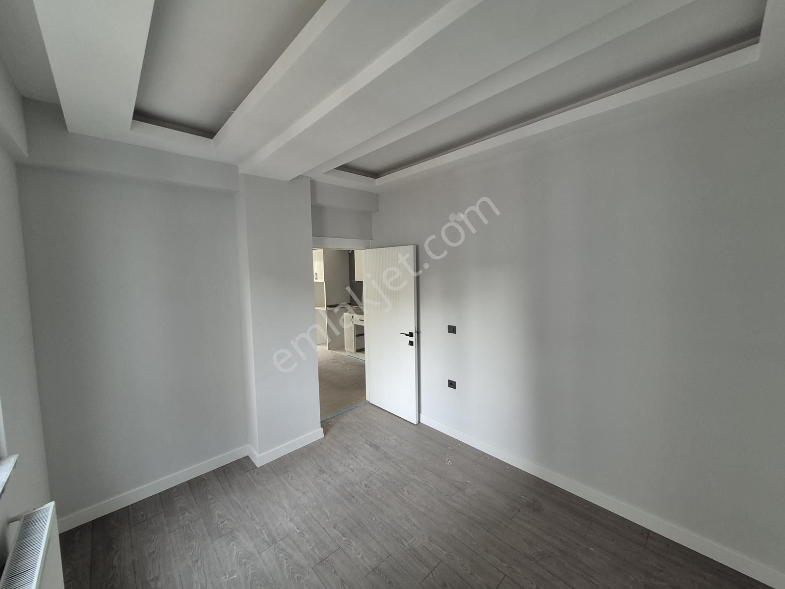 Yağmur Emlak'tan Atakum'da Merkezi Konumda Ara Kat Sıfır 1+1 - Görsel 4