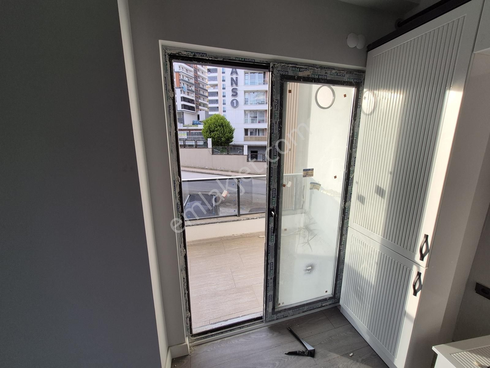 Yağmur Emlak'tan Atakum'da Merkezi Konumda Ara Kat Sıfır 1+1 - Görsel 7