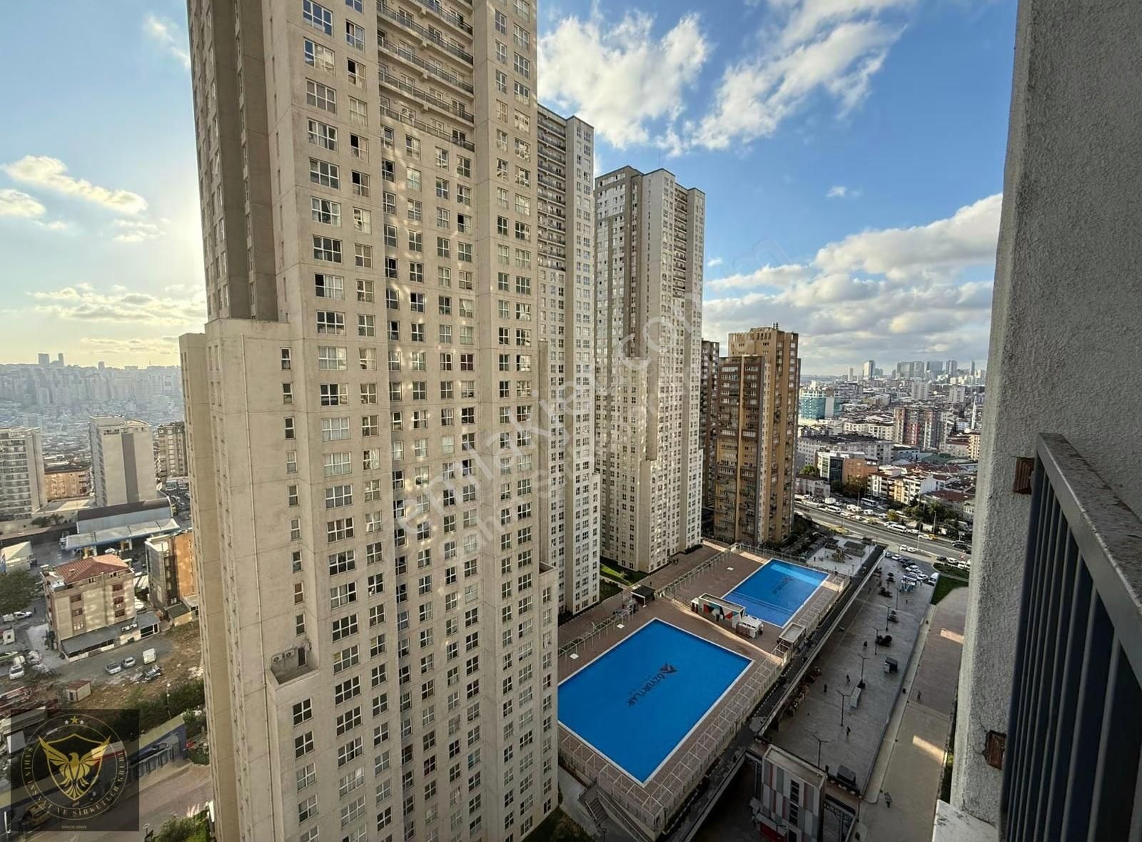 Şahin İnşaat'tan Merkezi Konumda Şehir Manzaralı 1+1 Dairemiz