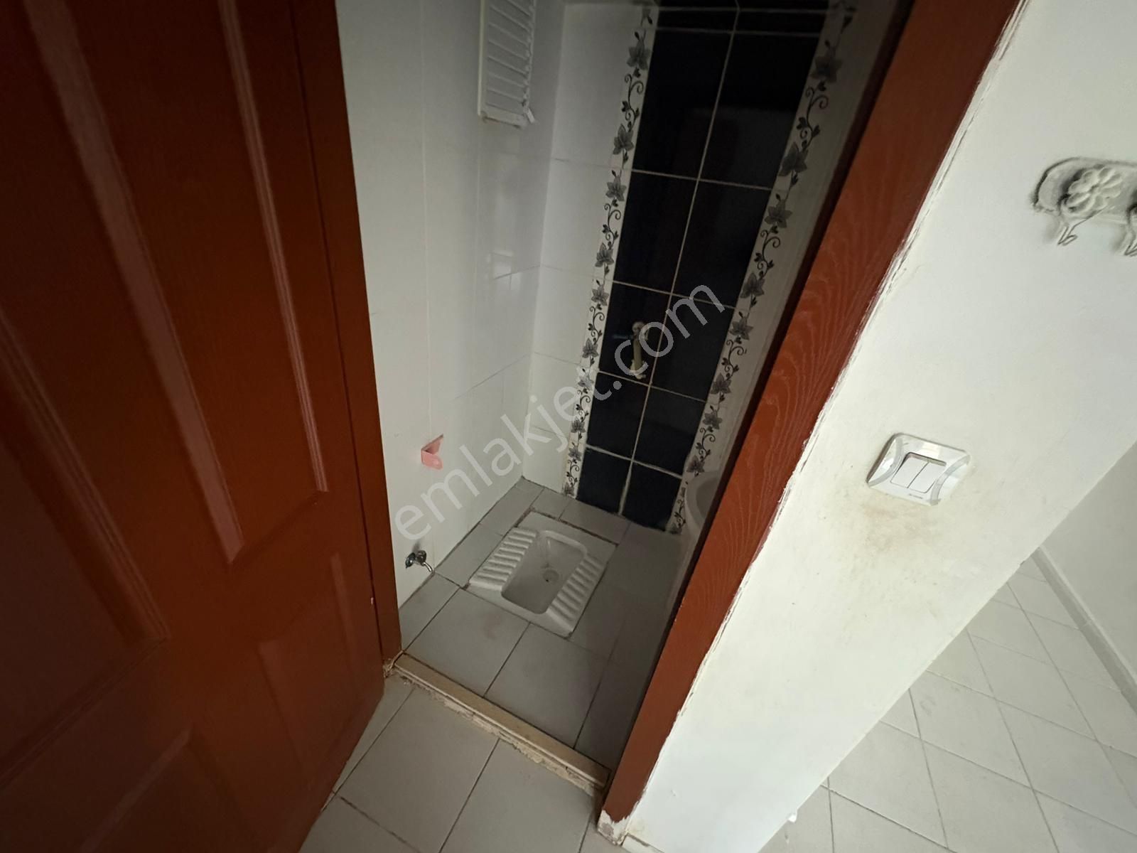 Yılmazer Emlak'dan Çatak Cadde Üzerinde 3+1 Kiralık Daire - Görsel 14