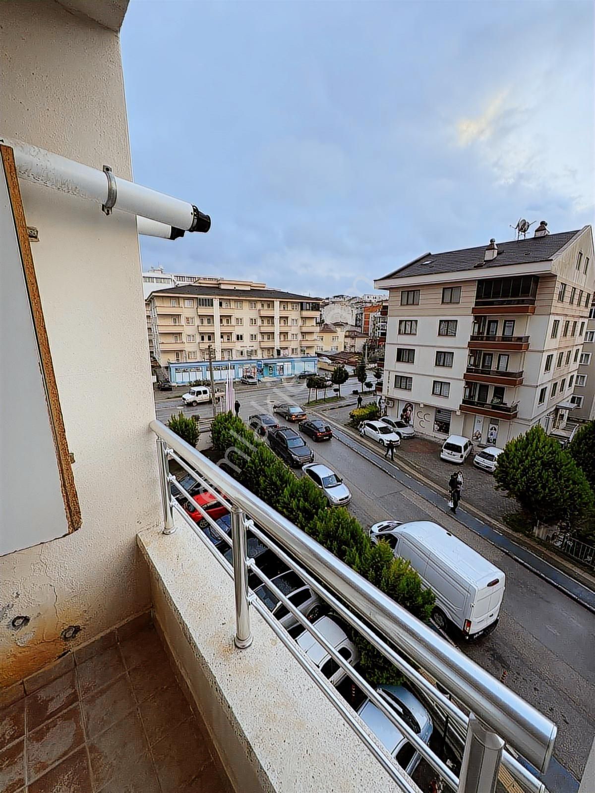 Görüklede Merkezi Konumda 1+1 Eşyalı Satılık Arakat Daire - Görsel 25