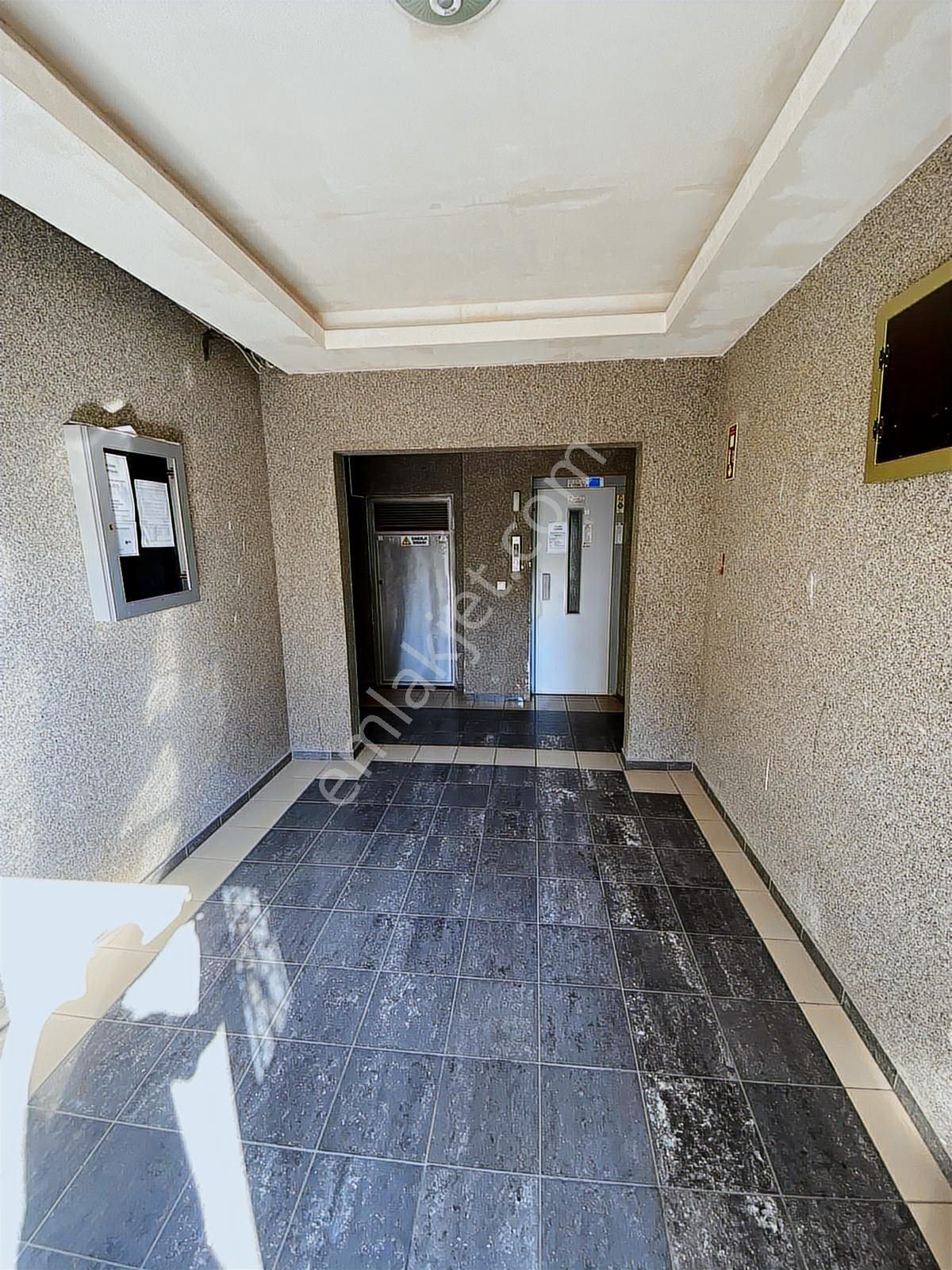 Görüklede Merkezi Konumda 1+1 Eşyalı Satılık Arakat Daire - Görsel 6