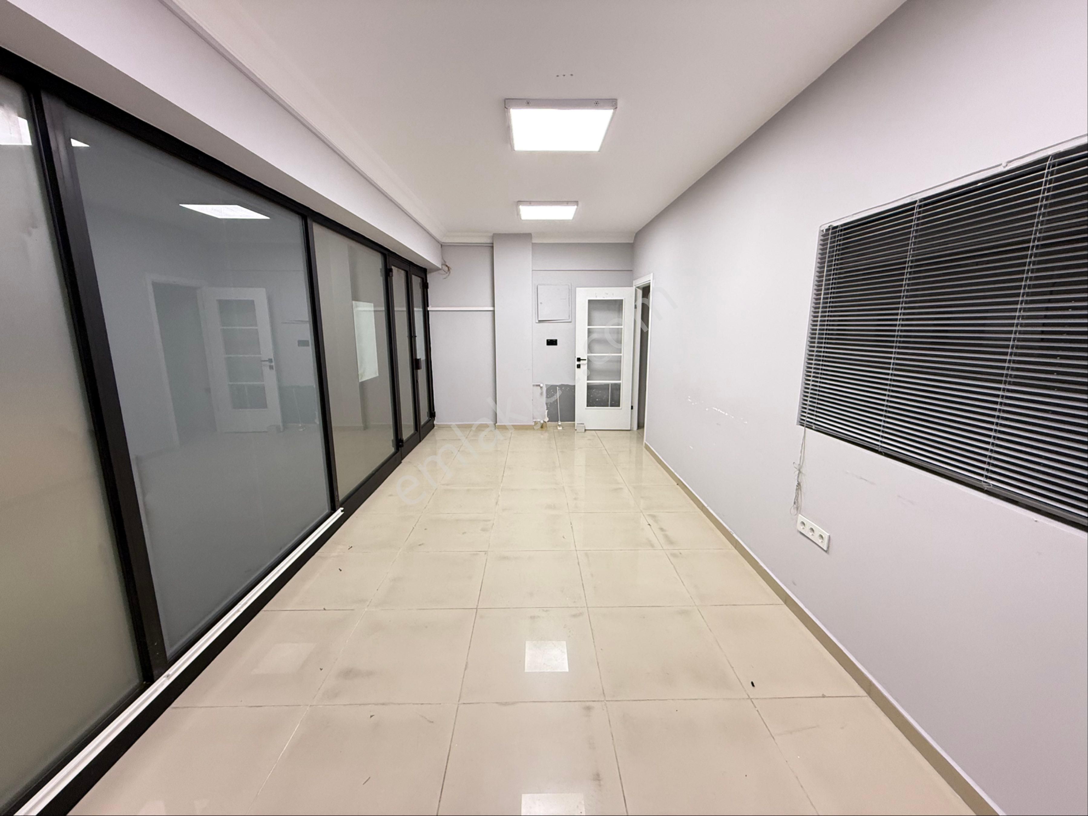 Tekstilkent City Emlaktan Şık Yapılı Müstakil Girişli Kiralık Dükkan - Görsel 9