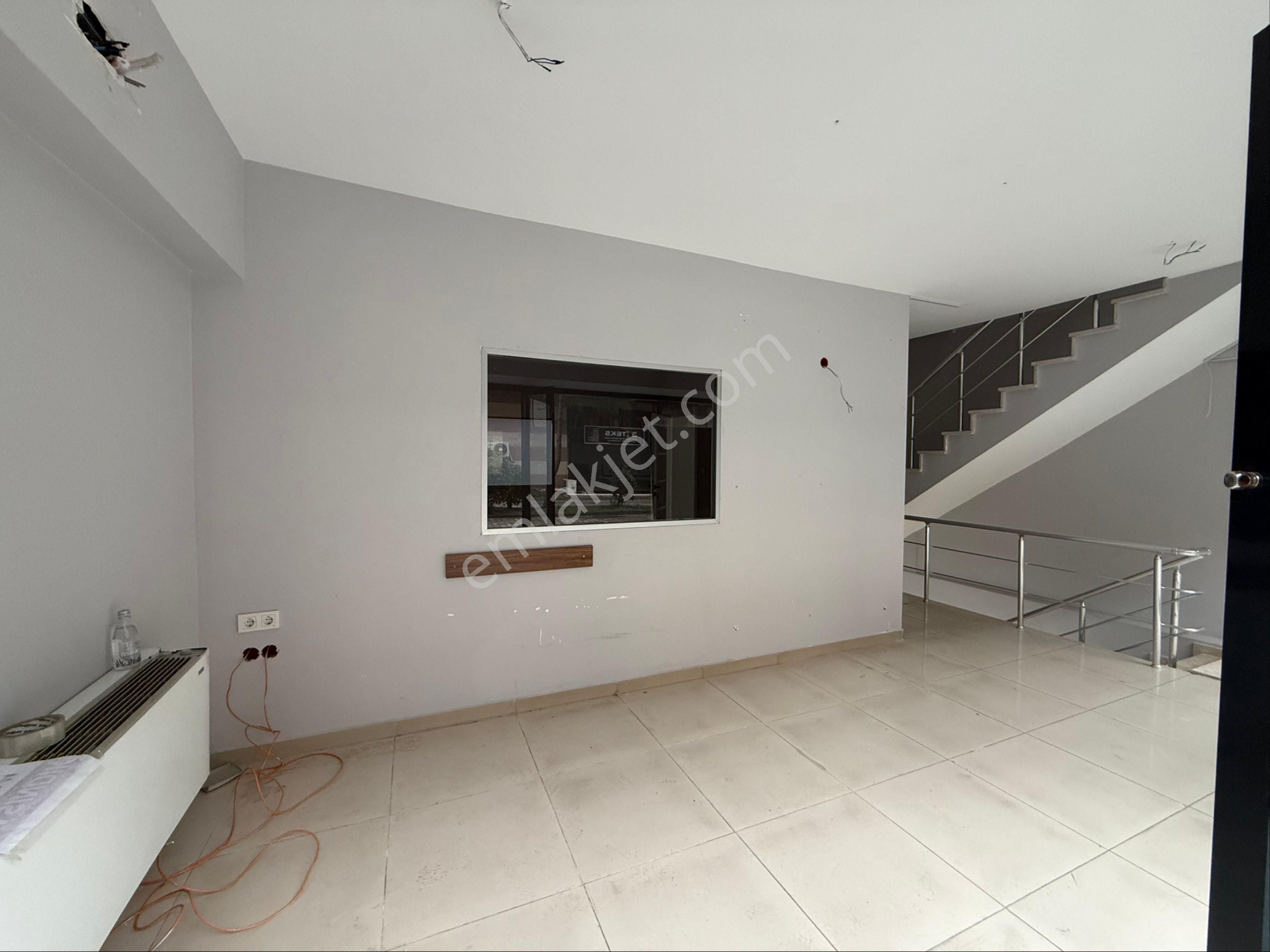 Tekstilkent City Emlaktan Şık Yapılı Müstakil Girişli Kiralık Dükkan - Görsel 5