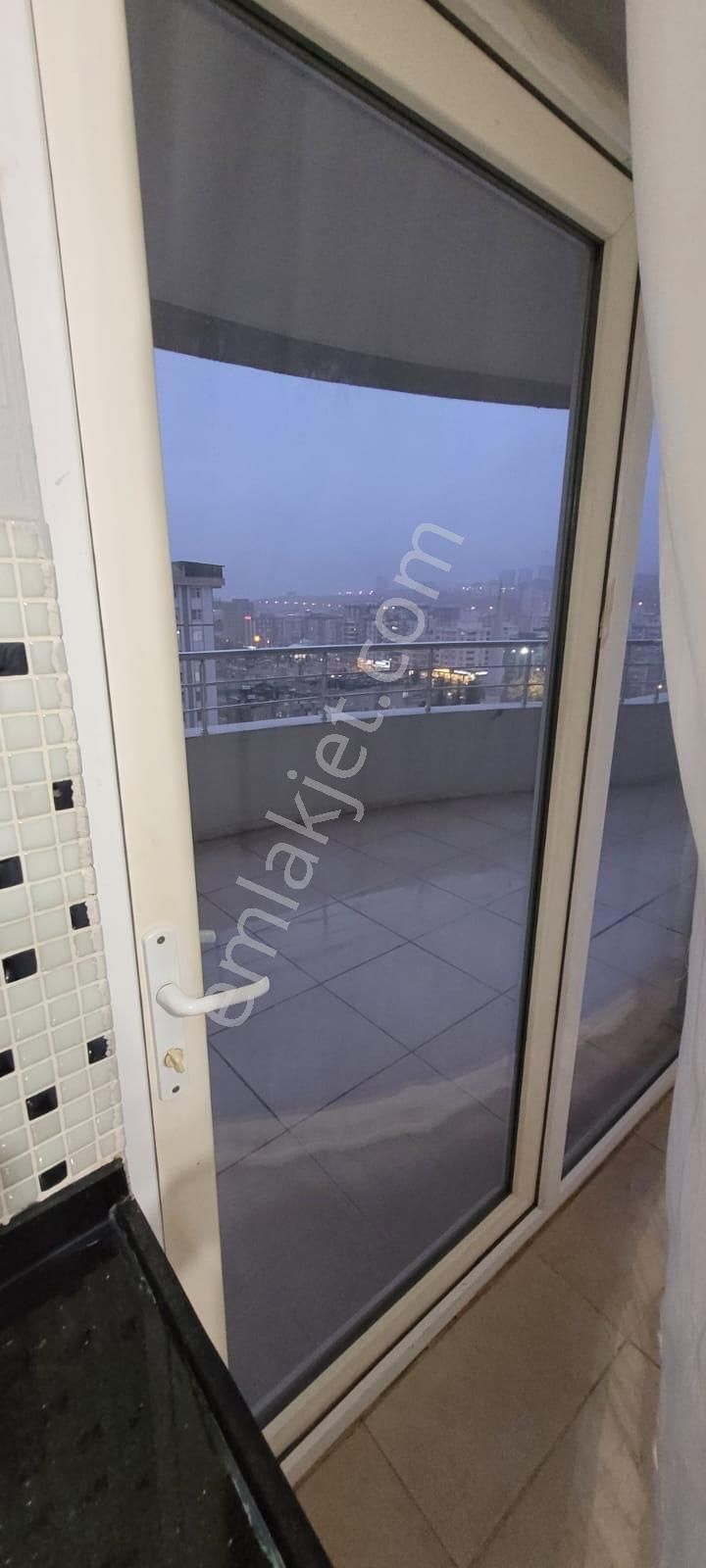 Şenevler Mahallesinde Satılık 7+1 Dubleks Daire - Görsel 26