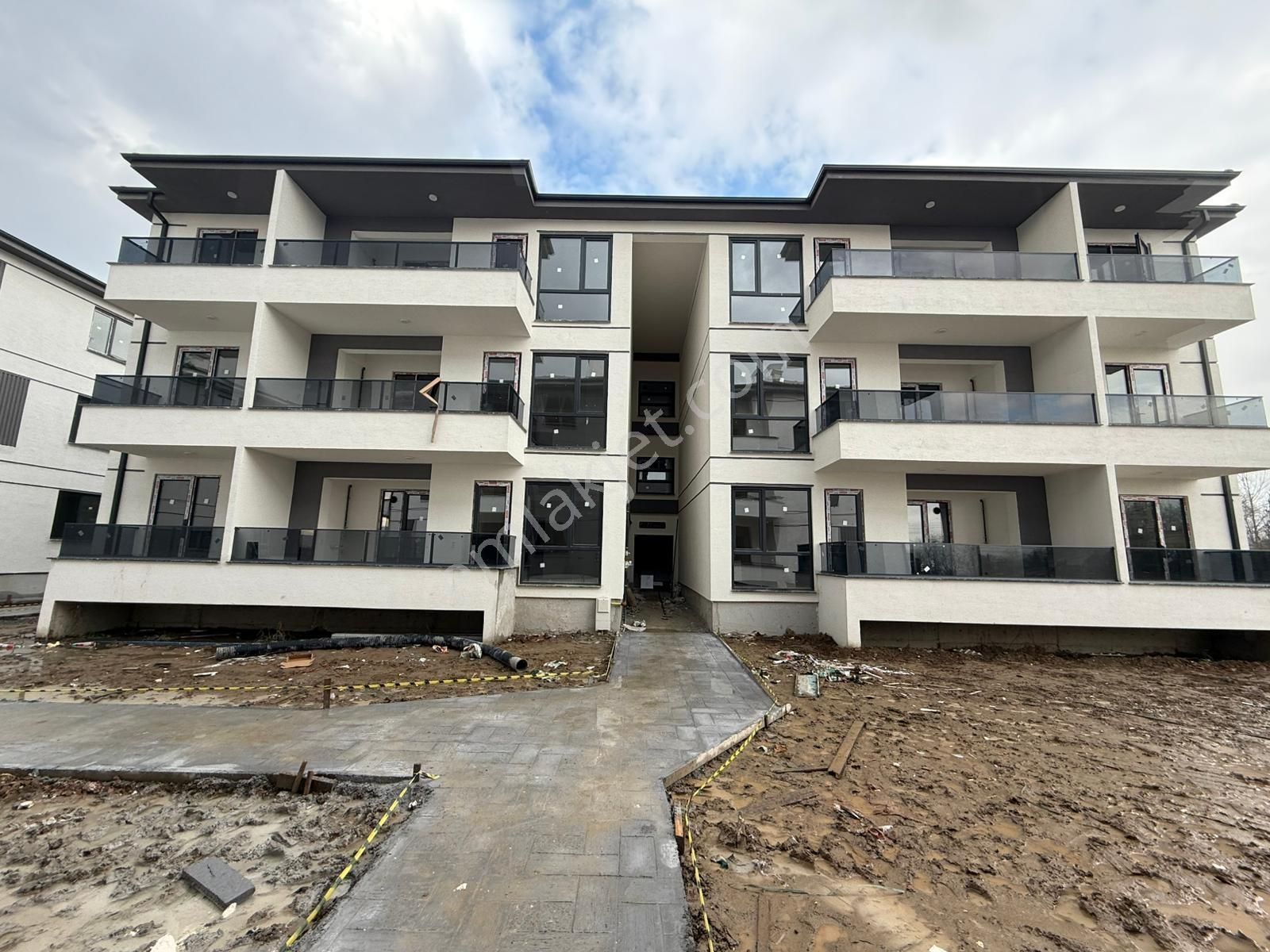 Toprak Grup Gayrimenkulden Arifiye Fatihte Sıfır Daire - Görsel 23