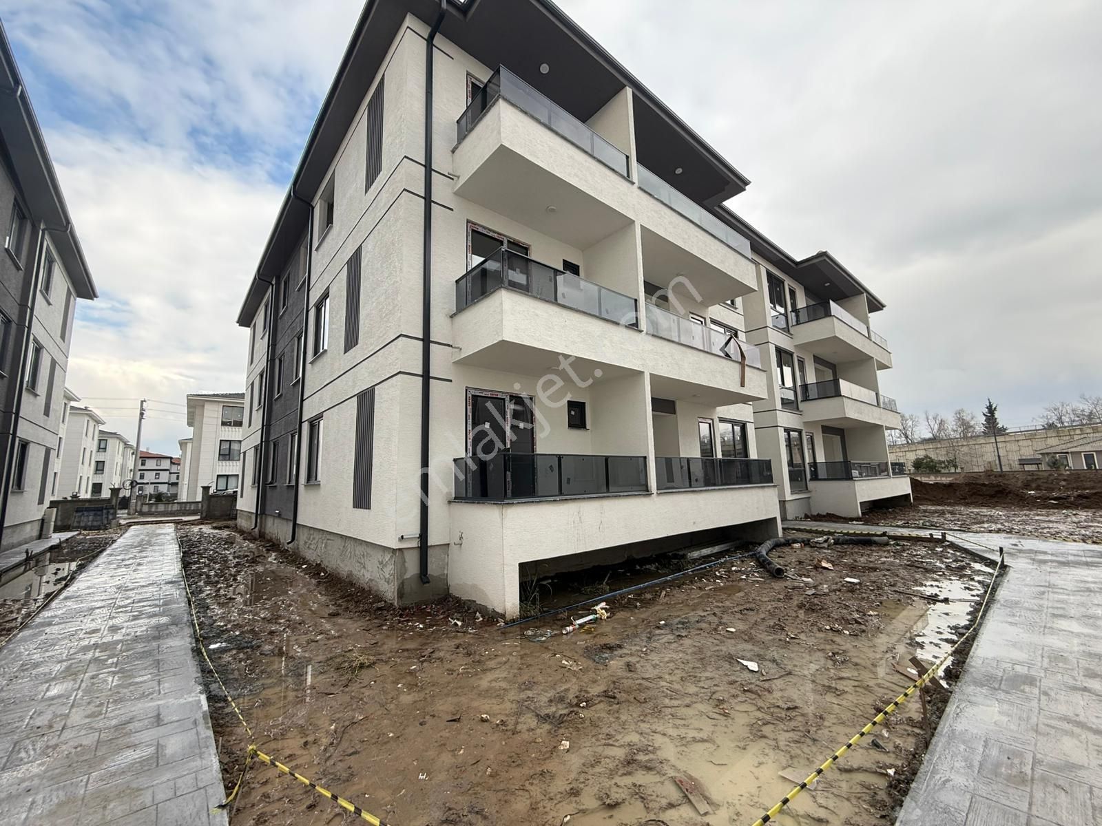 Toprak Grup Gayrimenkulden Arifiye Fatihte Sıfır Daire - Görsel 22