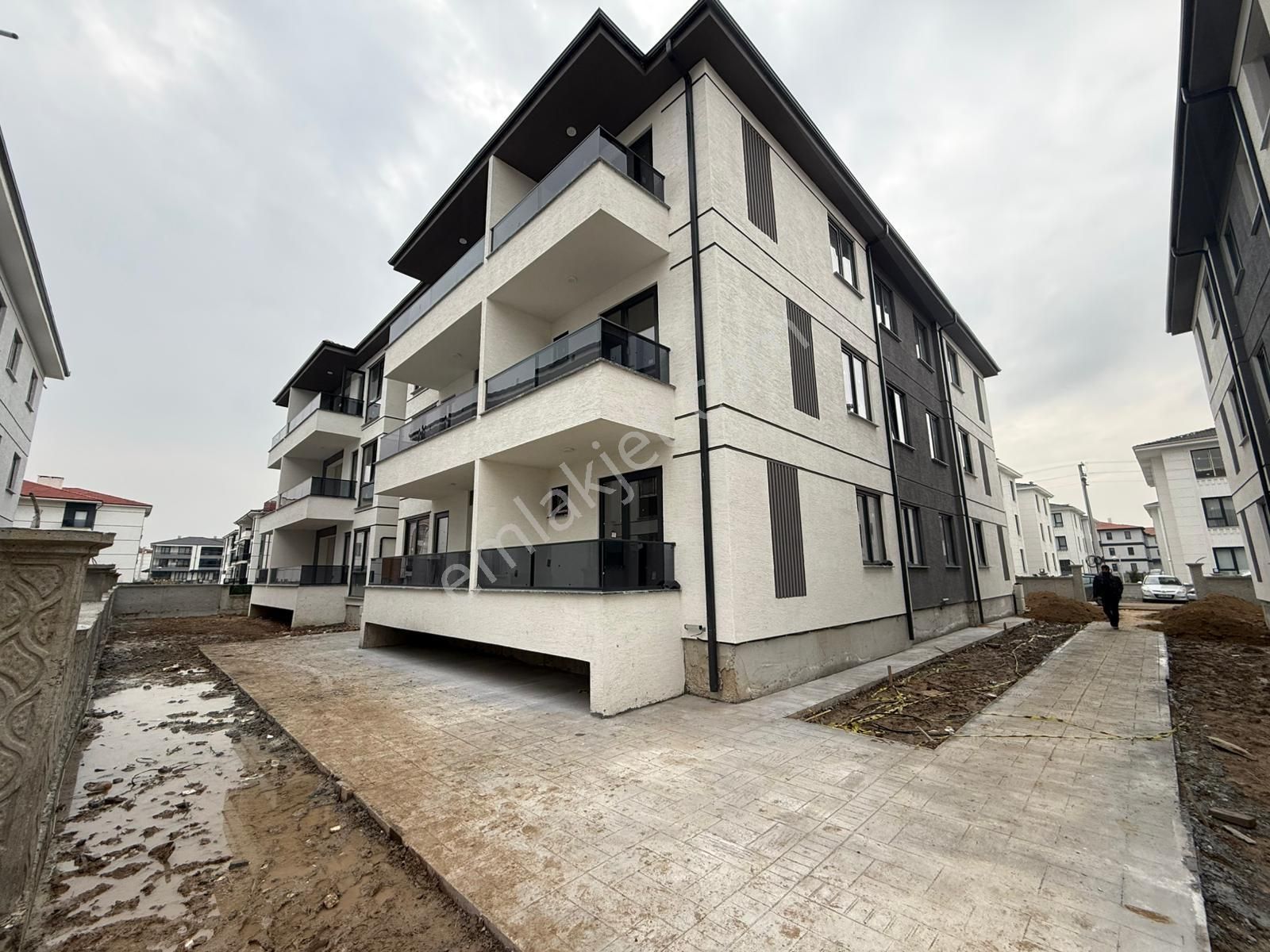 Toprak Grup Gayrimenkulden Arifiye Fatihte Sıfır Daire