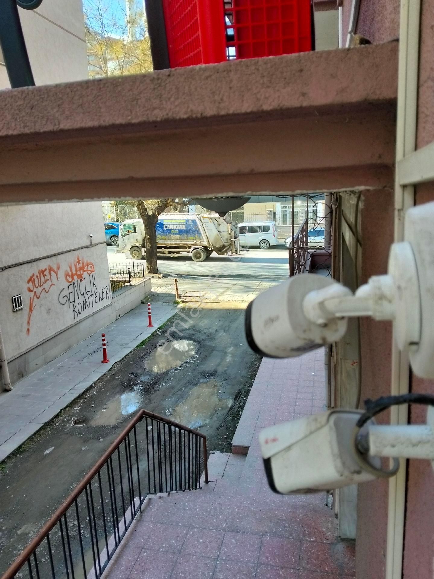 Sahibinden Libya Caddesi Üzerinde Katta Yapılısorunsuzkelepir Daire - Görsel 26