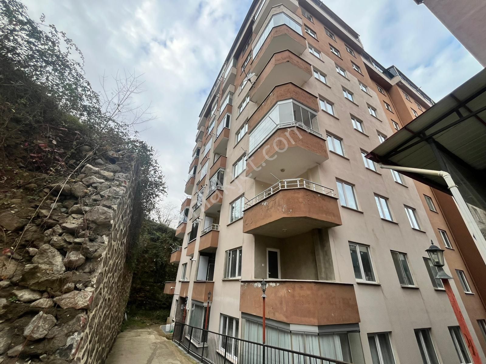 Trabzon Yomra Sancak'da 3+1 Satılık Daire