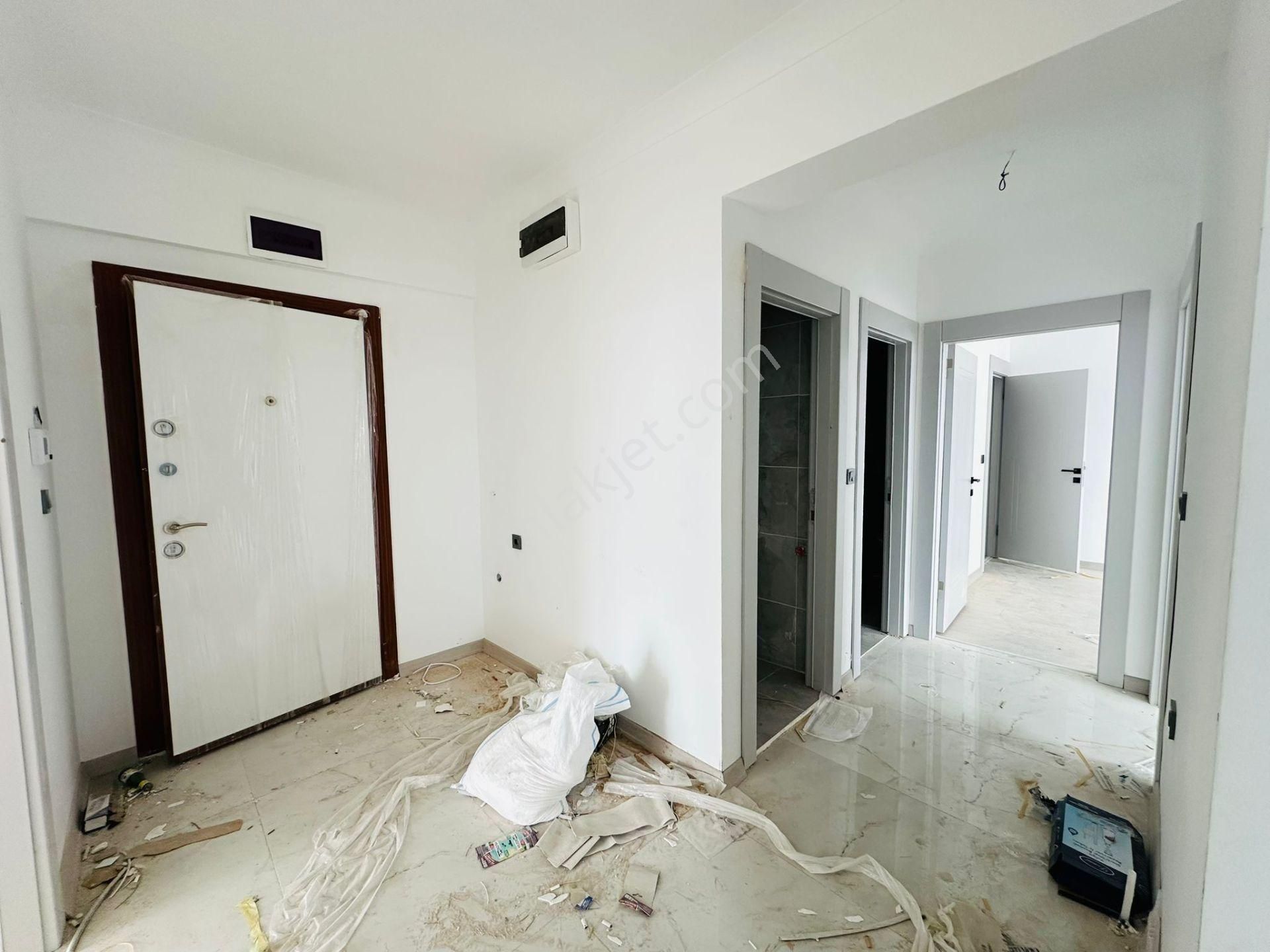 Feridunçelik'te Sıfır Binada 3+1 3.katta Satılık Daire !! - Görsel 15