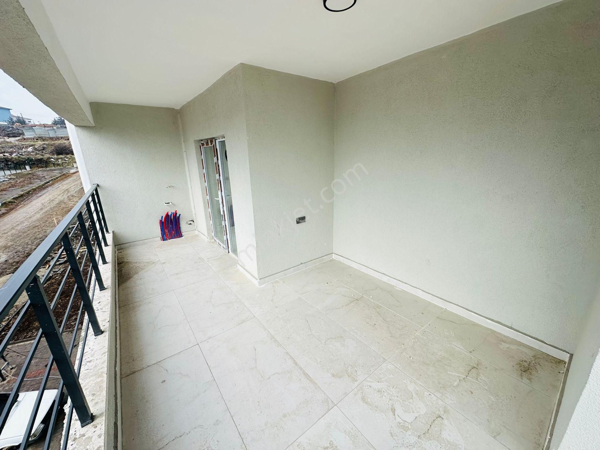 Feridunçelik'te Sıfır Binada 3+1 3.katta Satılık Daire !! - Görsel 4