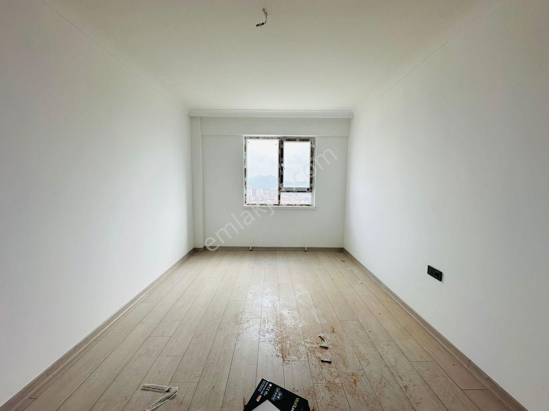 Feridunçelik'te Sıfır Binada 3+1 3.katta Satılık Daire !! - Görsel 11