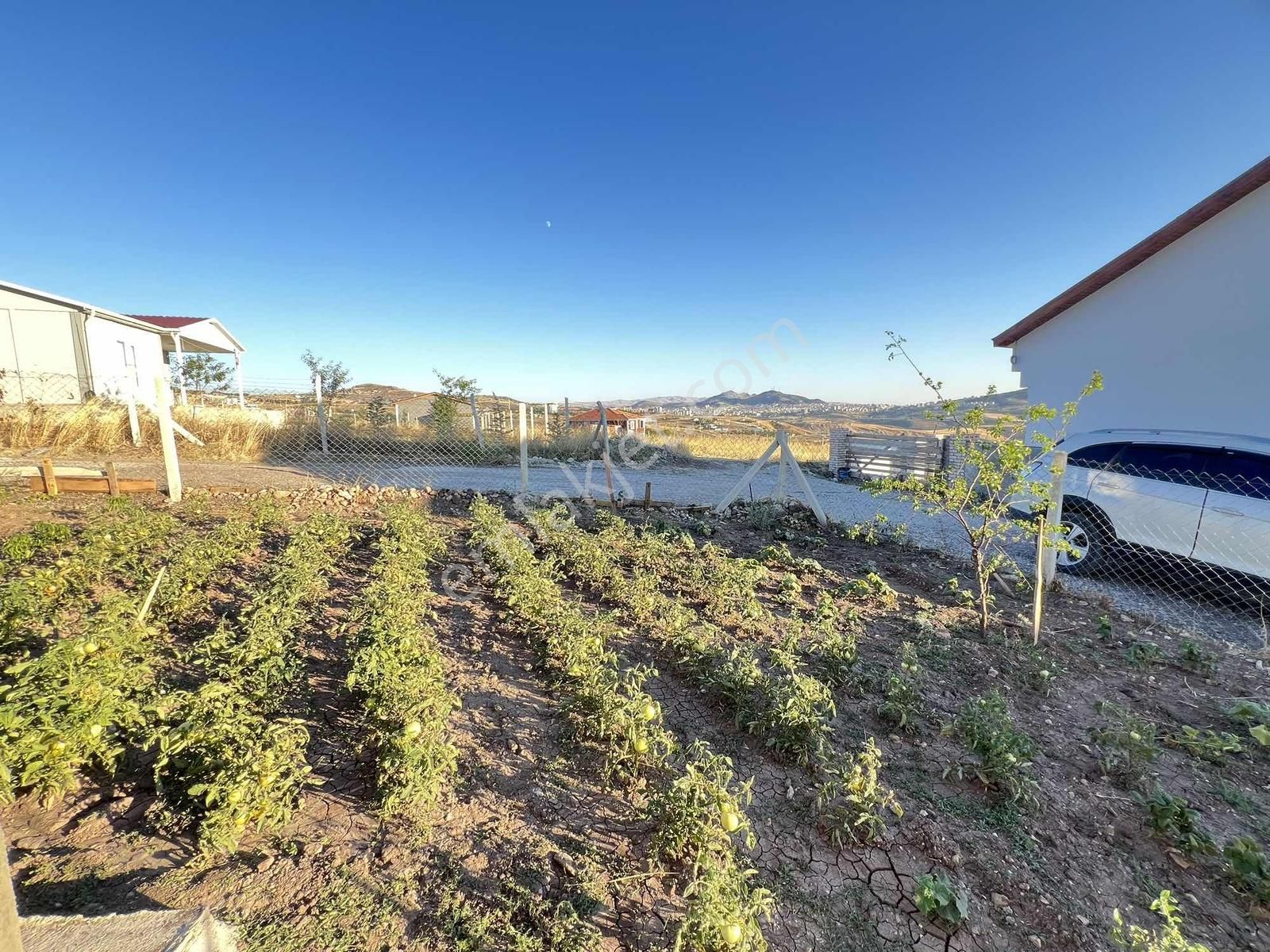 Gicikte 75m2 Ev 300m2 Bahçe Elektrikli Sulu Full Yapılı - Görsel 12