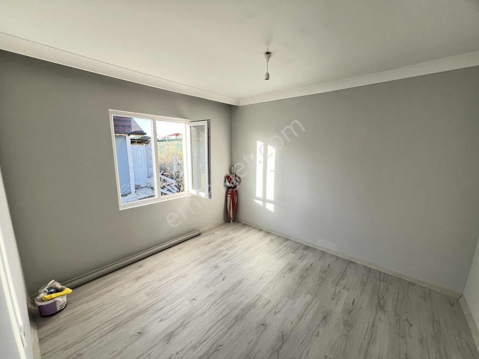 Gicikte 75m2 Ev 300m2 Bahçe Elektrikli Sulu Full Yapılı - Görsel 5