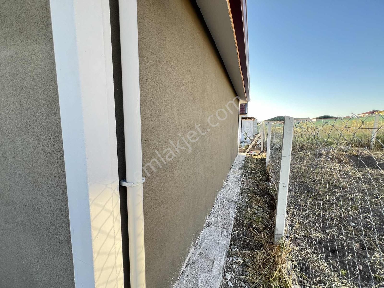 Gicikte 75m2 Ev 300m2 Bahçe Elektrikli Sulu Full Yapılı - Görsel 23