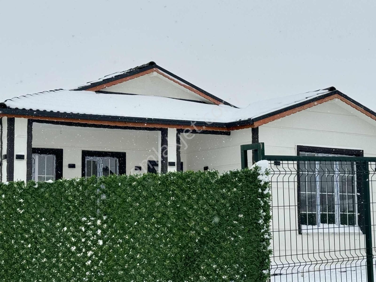 Asfalta Yakın 300 Metre Site Konsepti Elekt/sulu Bahçeler - Görsel 9
