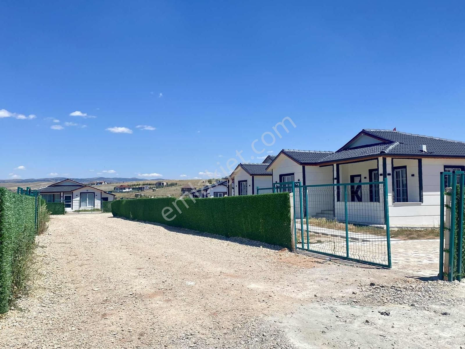Asfalta Yakın 300 Metre Site Konsepti Elekt/sulu Bahçeler - Görsel 2
