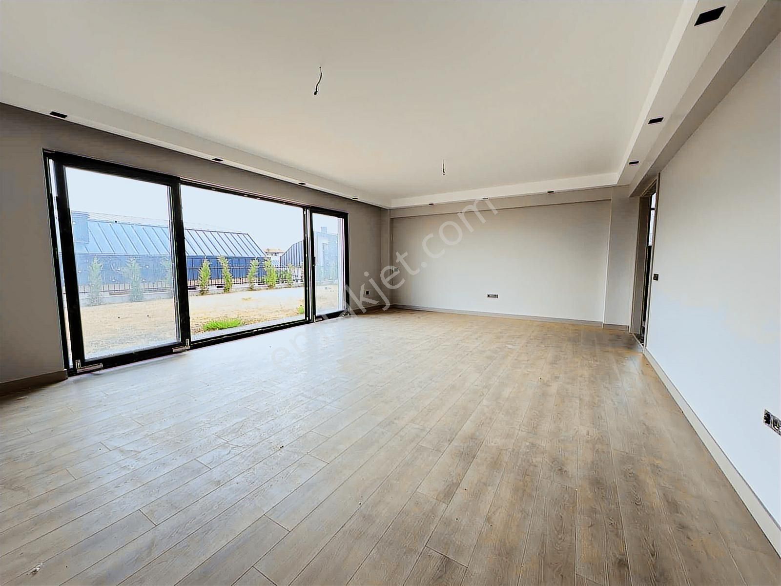 Ev Dünyasından 6+1 750m2 Arsa Üzerine 350m2 Brüt Satılık Villa - Görsel 17