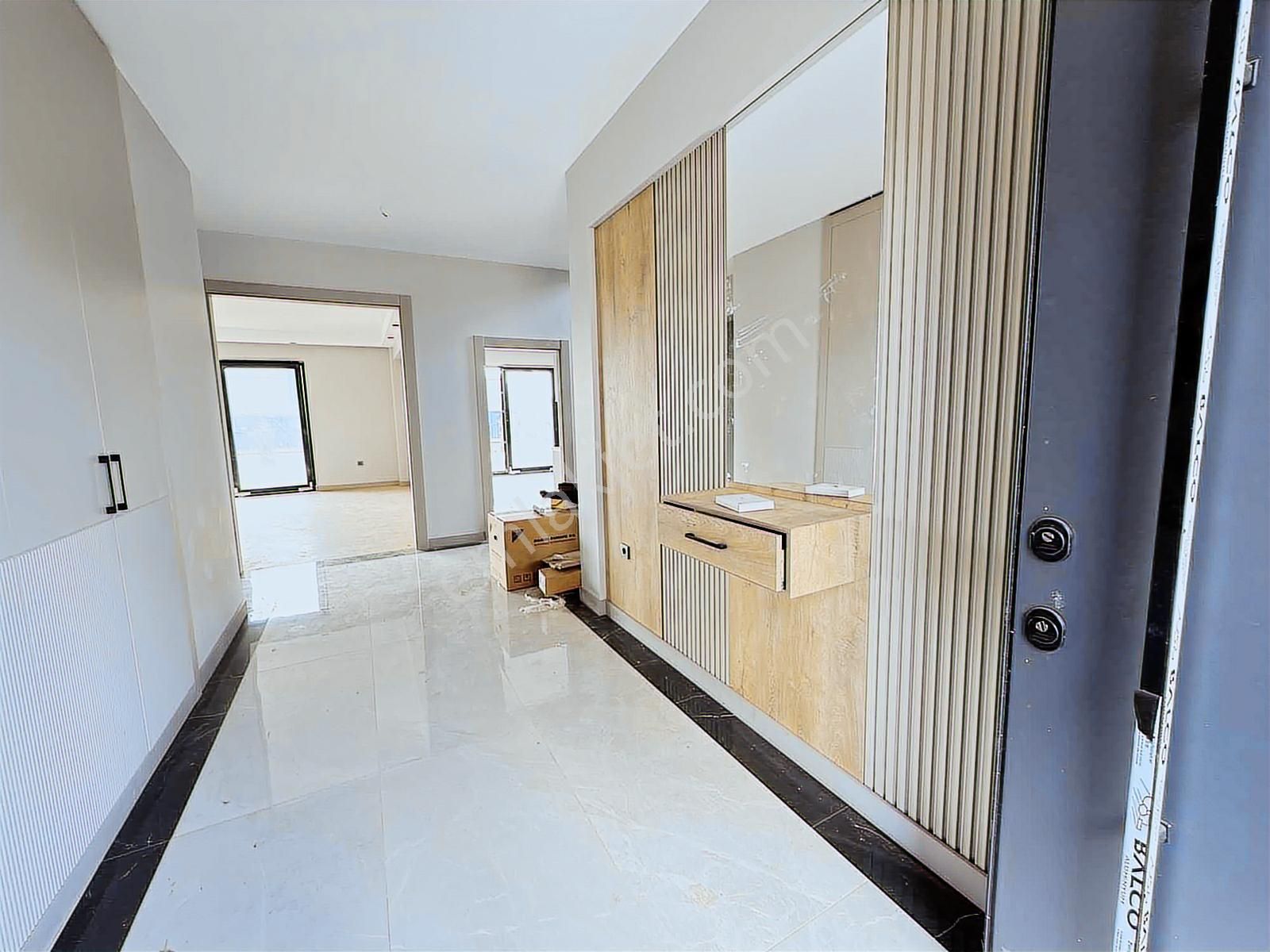 Ev Dünyasından 6+1 750m2 Arsa Üzerine 350m2 Brüt Satılık Villa - Görsel 32
