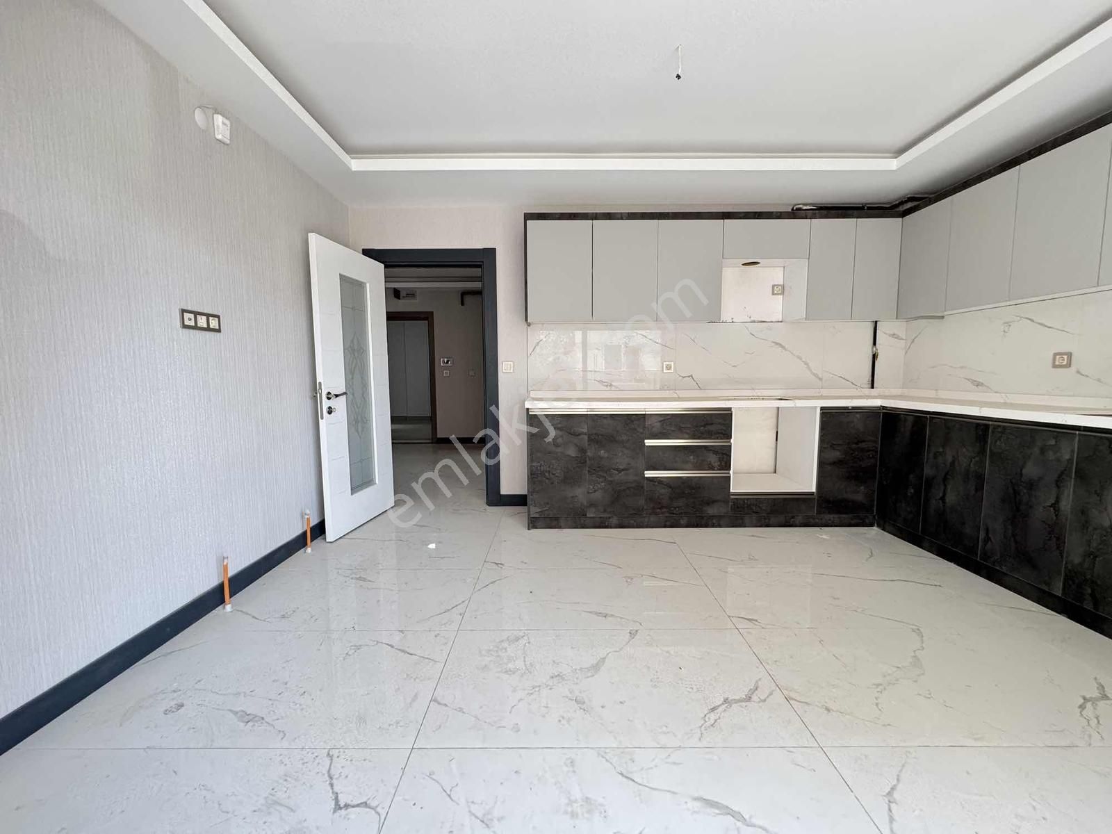 Uçaklı Park Mevkii 4+1 Ön Cephe 140m2 Kilerli Satılık Daire - Görsel 13