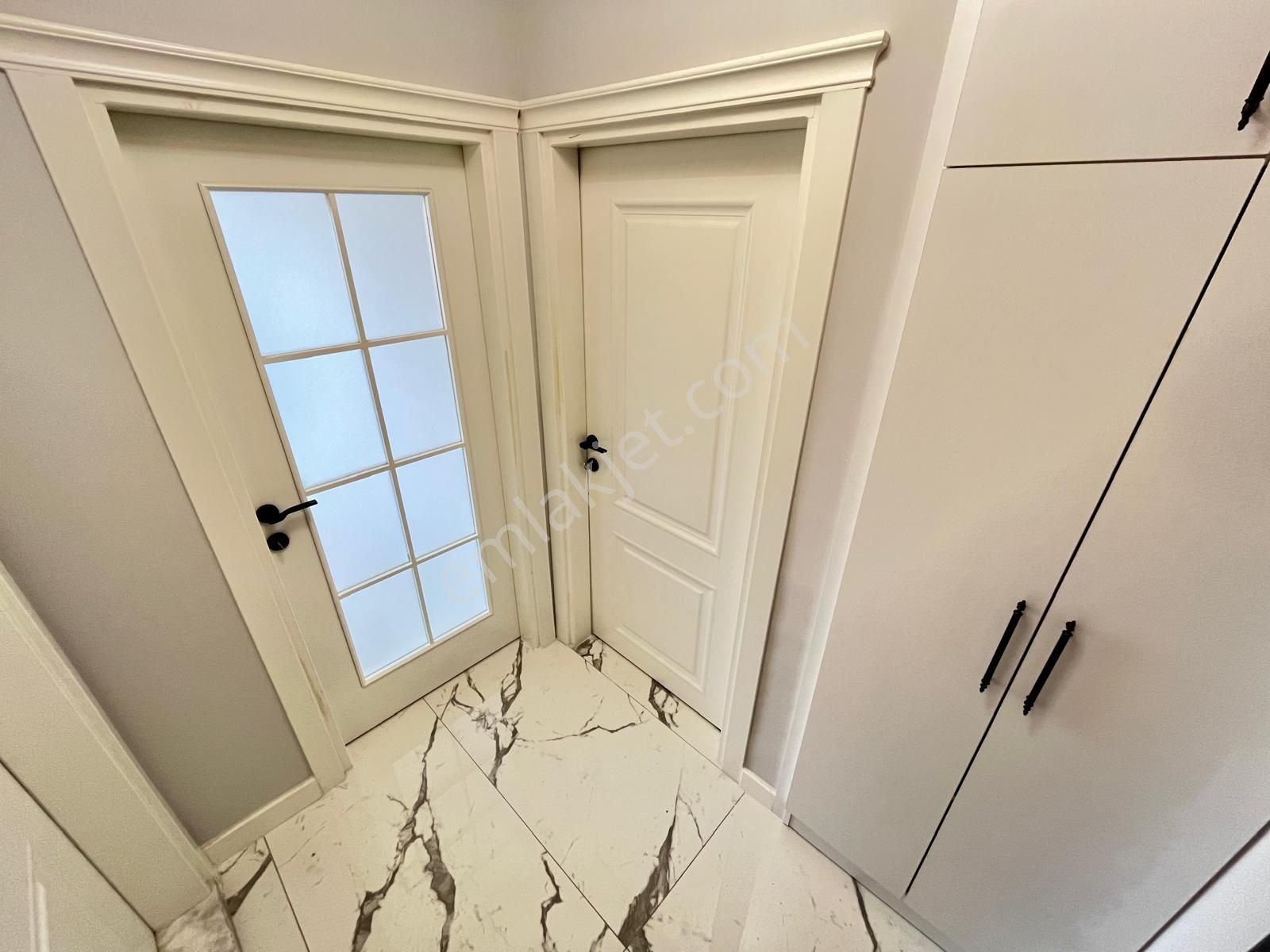 Akçay Özgüven Emlak'tan Arakat Ön Cephe Lüks 1+1 - Görsel 21