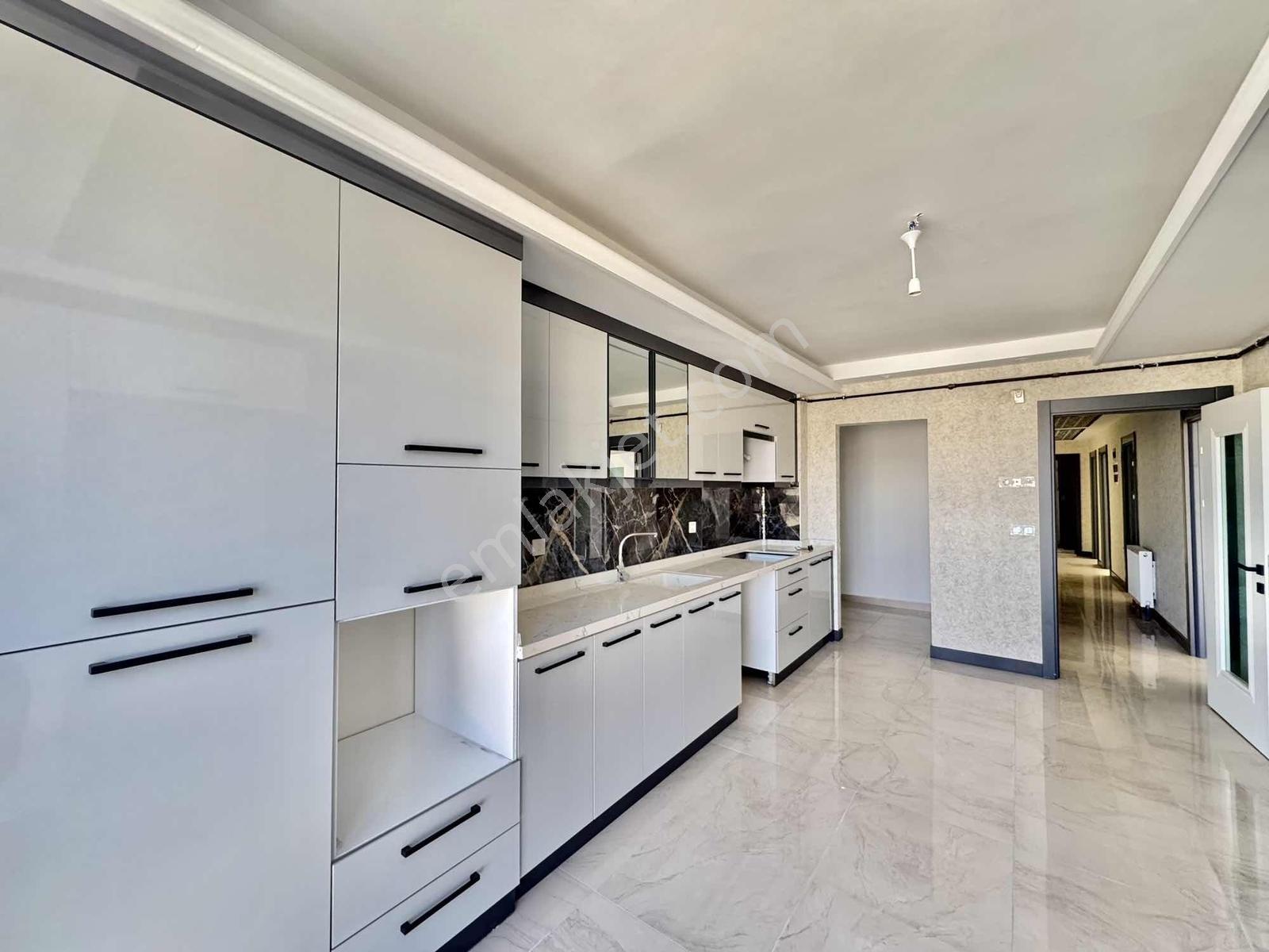 Başkent Gross Mevkii 3+1 Kombi/petekli 125m2 Full Cadde Üzeri - Görsel 17