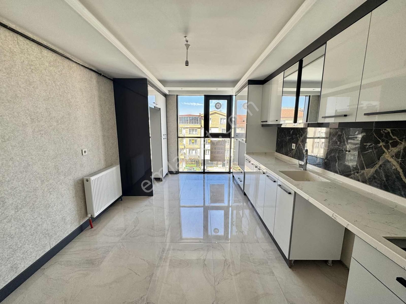 Altındağ Karapürçekte Satılık 3+1 Cadde Üzeri - Görsel 13