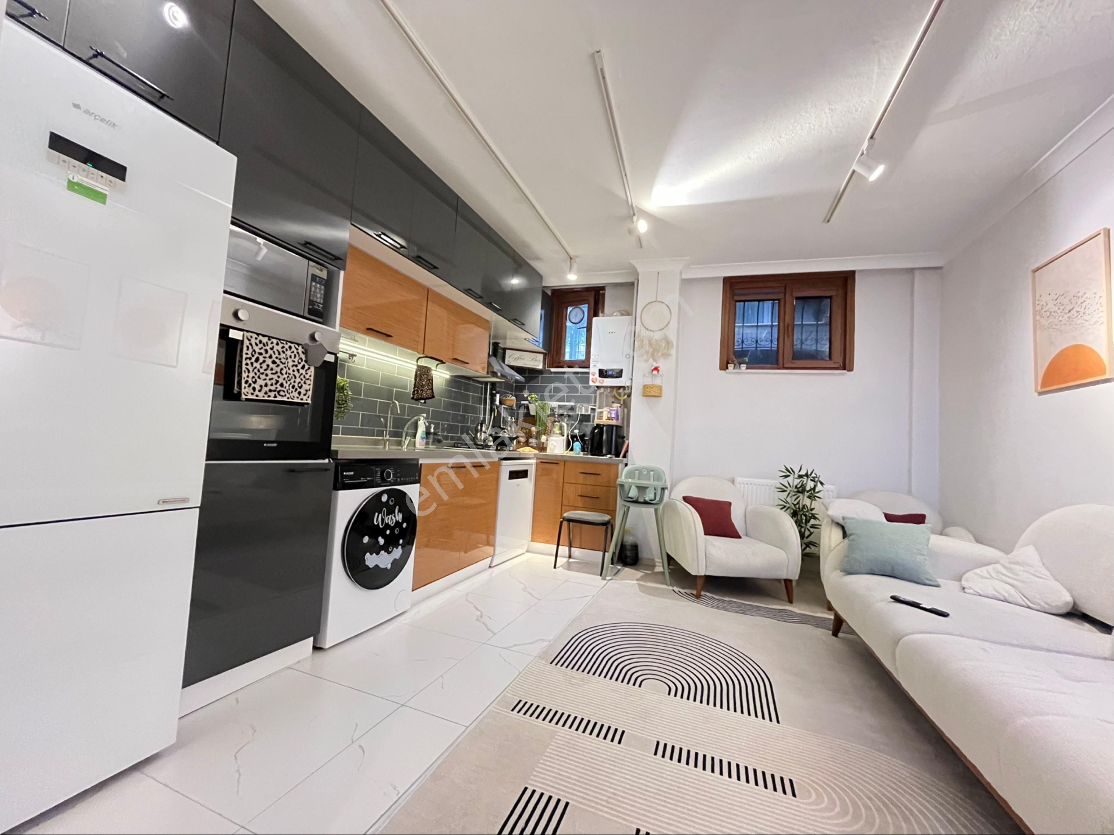 İmren Gayrimenkulden Satılık 1+1 60 M2 Lüks Özel Yapım Bahçe Kat