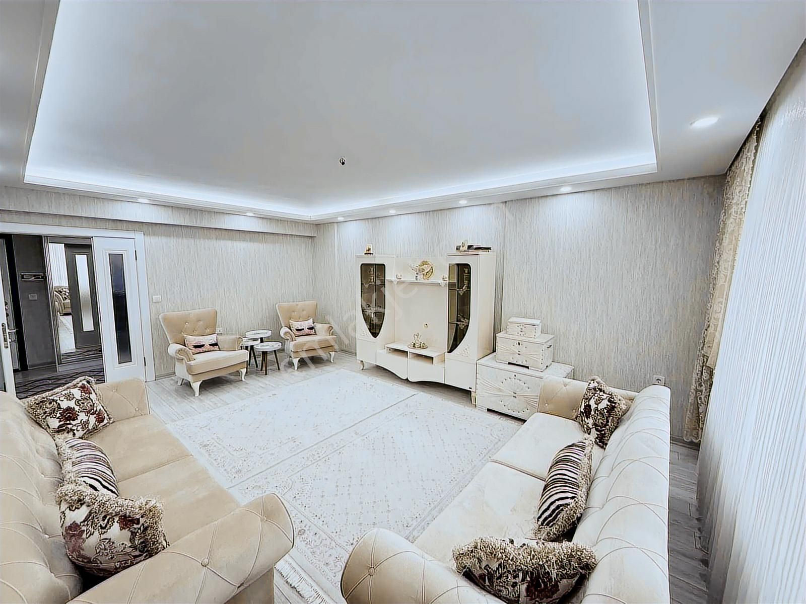 Karapürçekte 4+1 Cadde Üzeri Daire 175m2 Tema Park Mevkii - Görsel 24