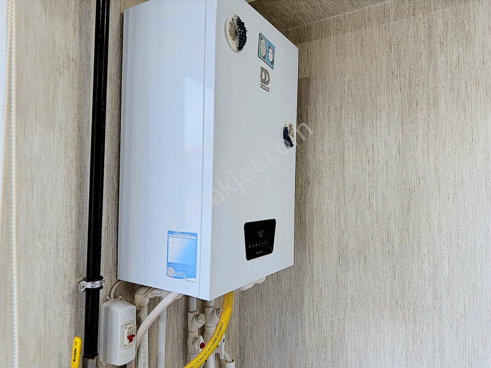 Karapürçekte 4+1 Cadde Üzeri Daire 175m2 Tema Park Mevkii - Görsel 13