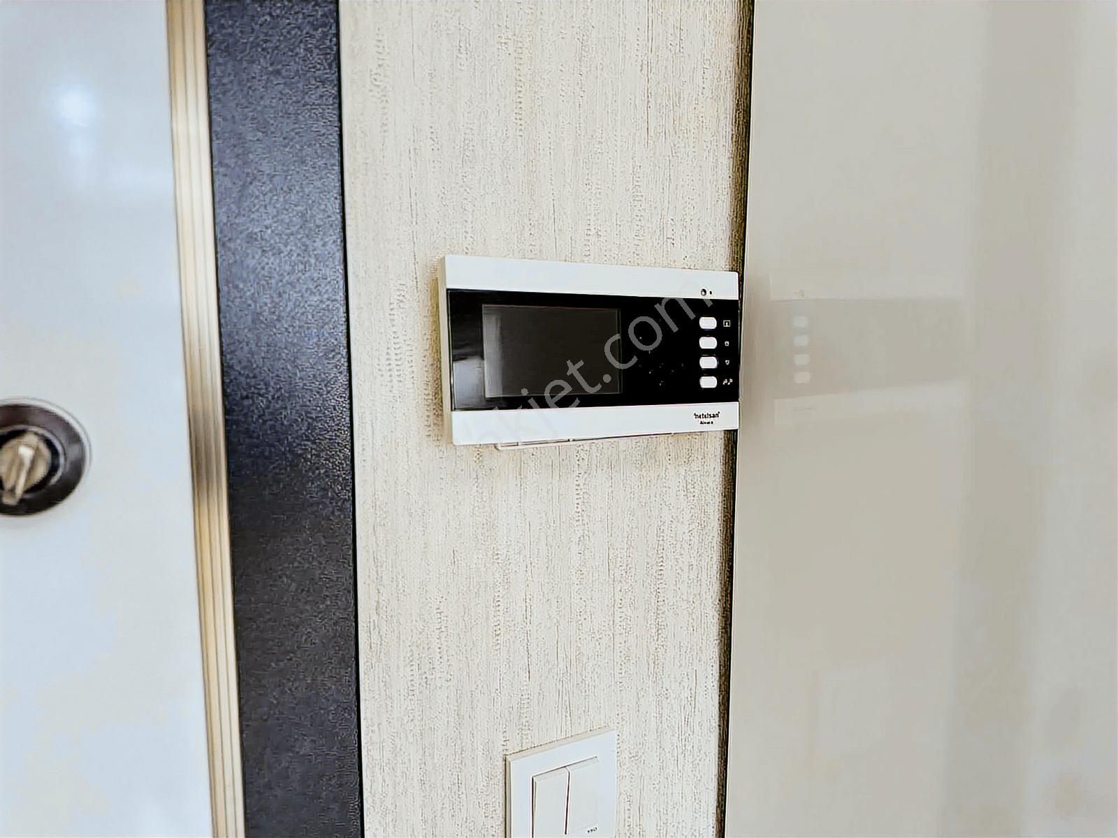 Karapürçekte 4+1 Cadde Üzeri Daire 175m2 Tema Park Mevkii - Görsel 9