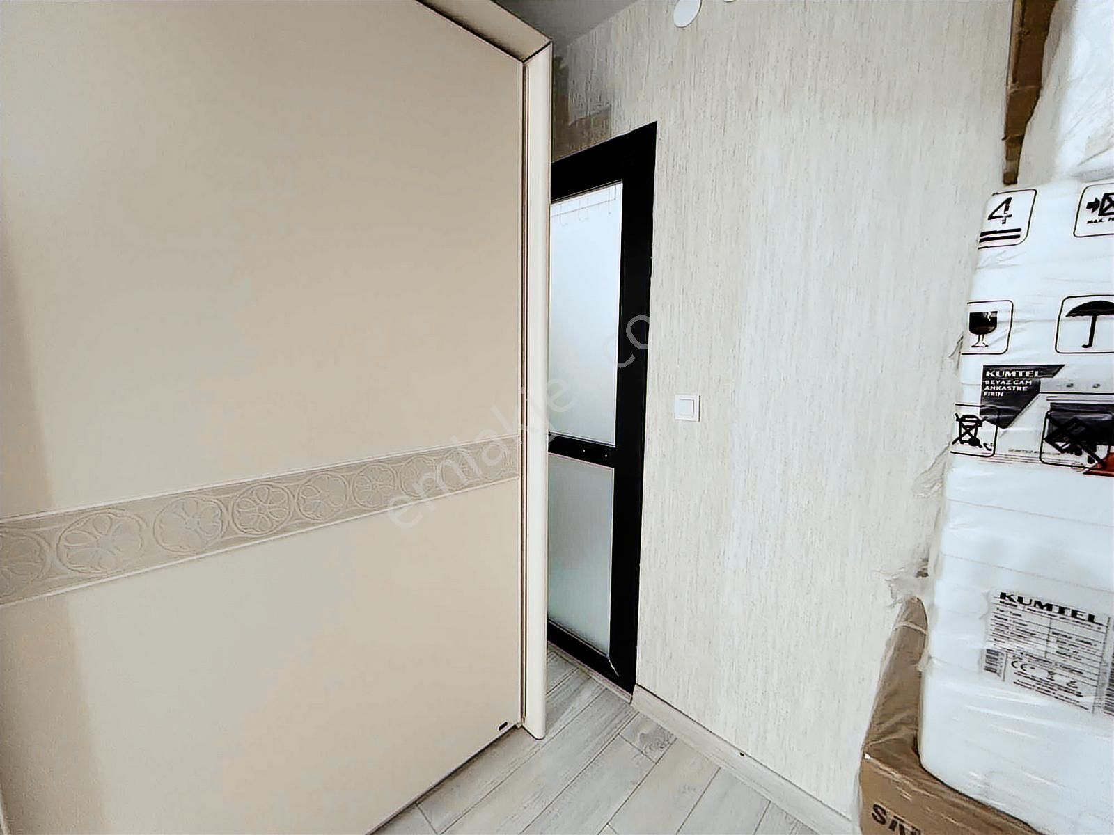 Karapürçekte 4+1 Cadde Üzeri Daire 175m2 Tema Park Mevkii - Görsel 31