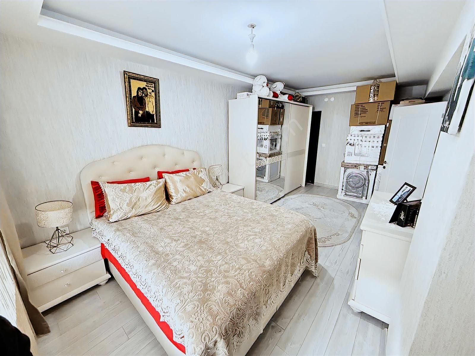 Karapürçekte 4+1 Cadde Üzeri Daire 175m2 Tema Park Mevkii - Görsel 35