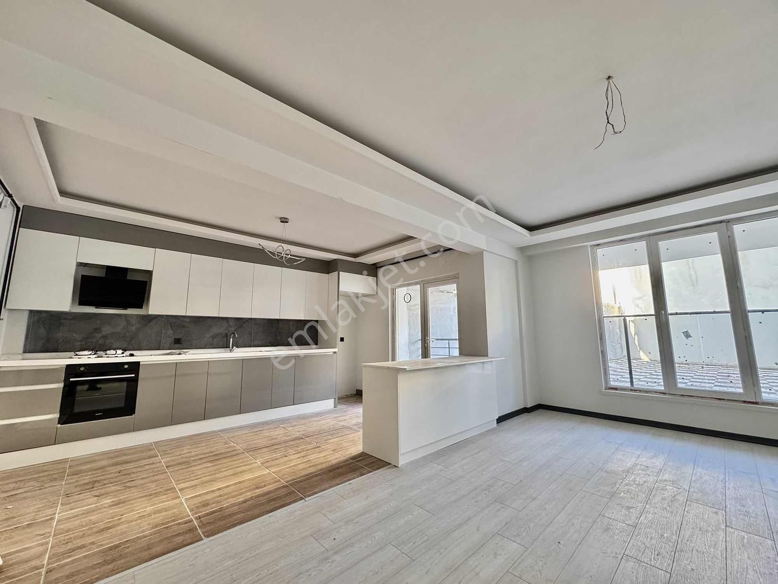 Karapürçek Mah. 2+1 A. Mutfaklı 90m2 Full Yapılı Giriş Daire