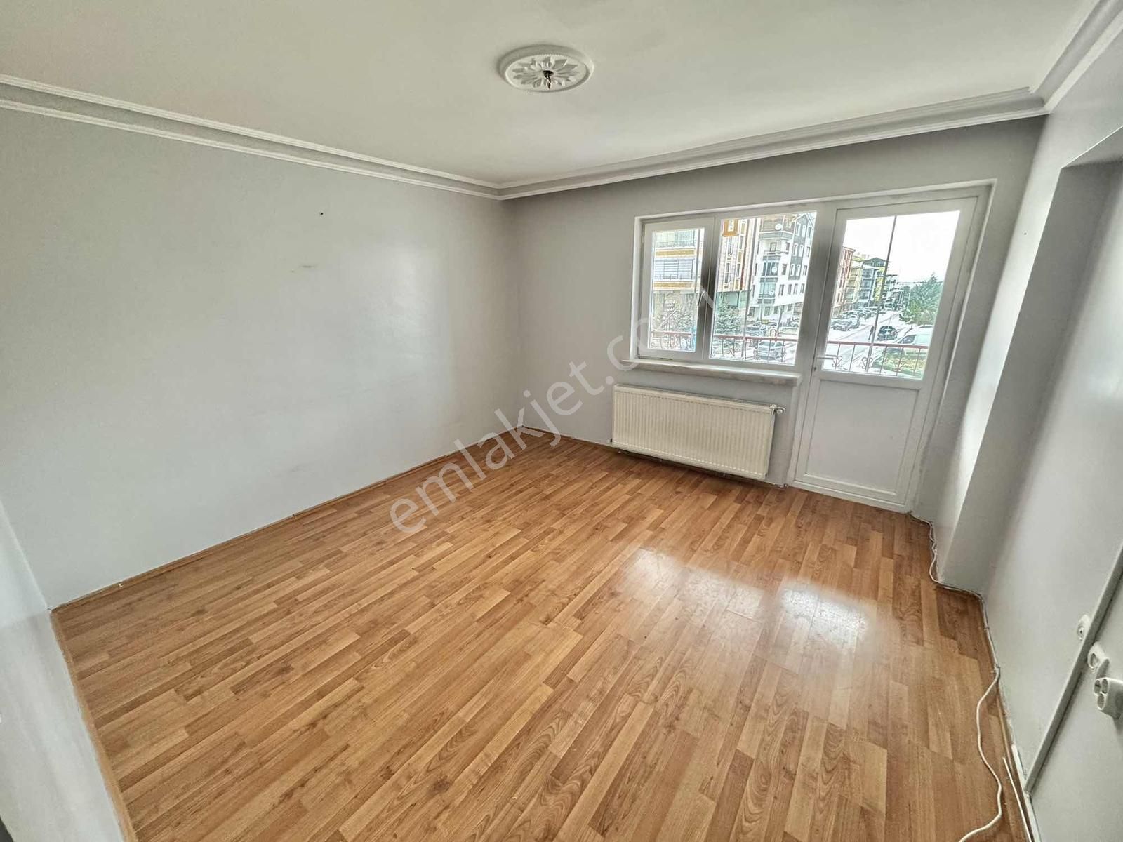 Karapürçek 3+1 Cadde Üzeri 1. Kat Ön Cephe 125m2 Ebeveyn Bany. - Görsel 32