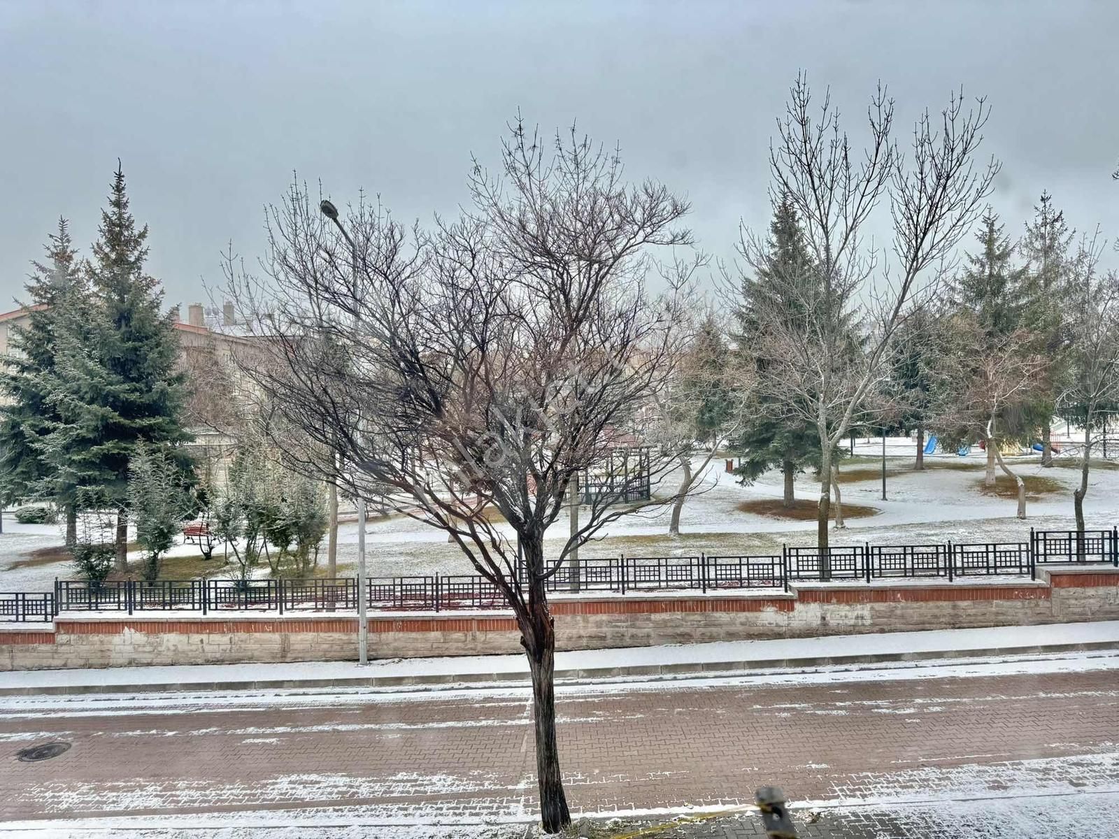 Karapürçek 3+1 Cadde Üzeri 1. Kat Ön Cephe 125m2 Ebeveyn Bany. - Görsel 24