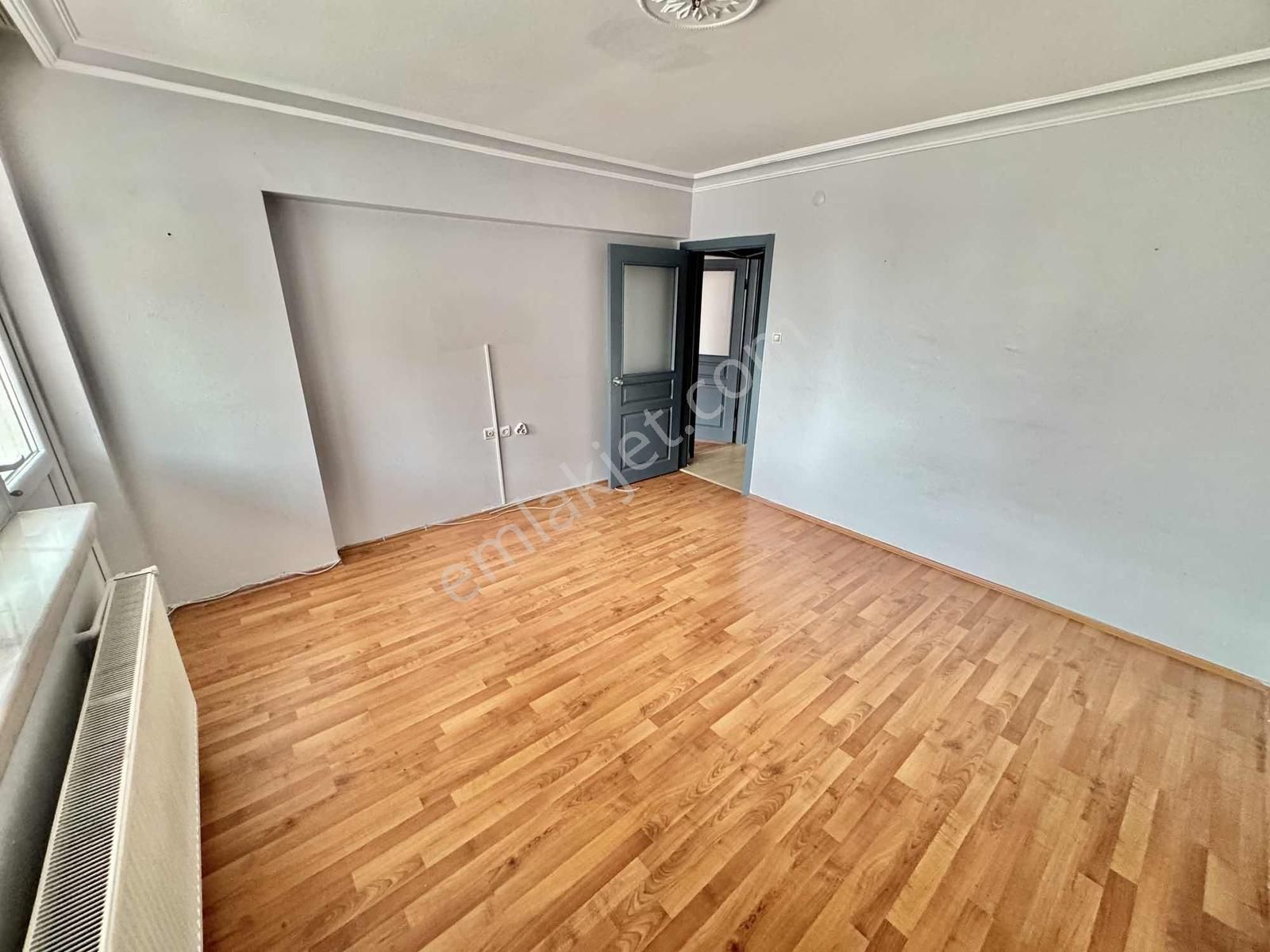 Karapürçek 3+1 Cadde Üzeri 1. Kat Ön Cephe 125m2 Ebeveyn Bany. - Görsel 8